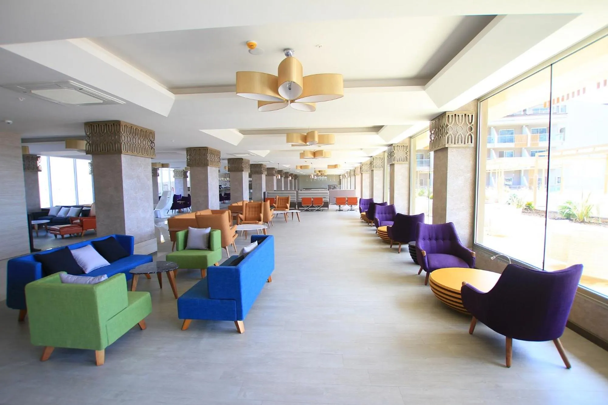 Restaurant/places to eat in Turunc Premium Hotel