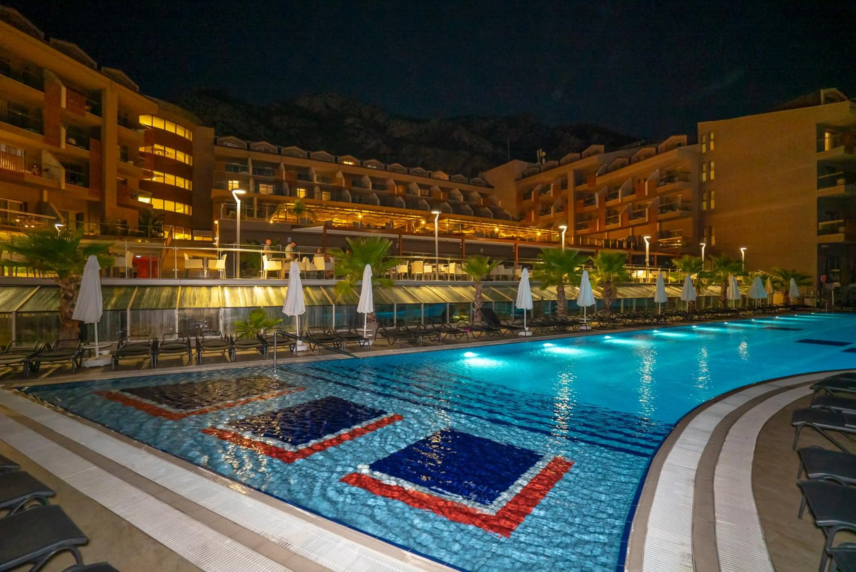 Pool view in Turunc Premium Hotel