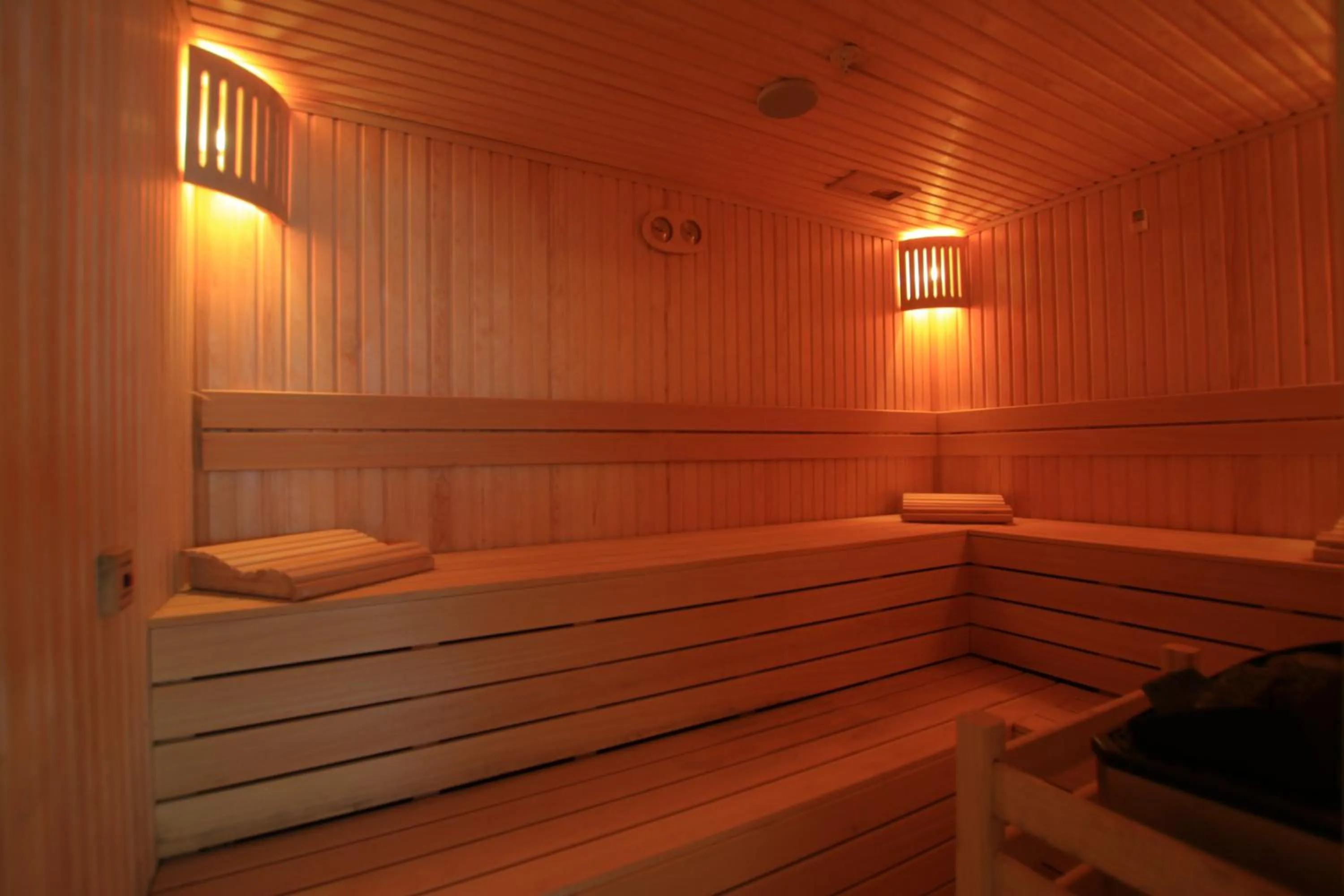 Sauna in Turunc Premium Hotel