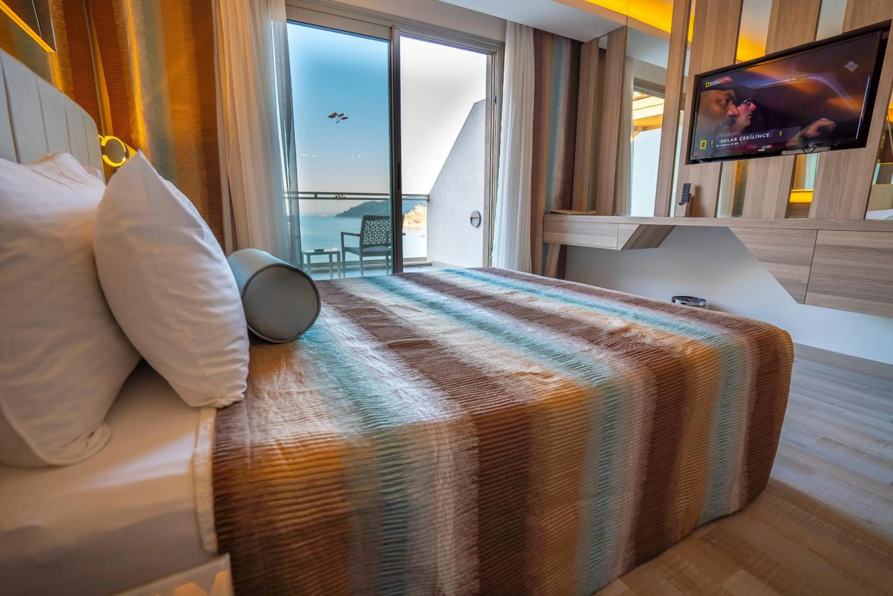 Bed in Turunc Premium Hotel