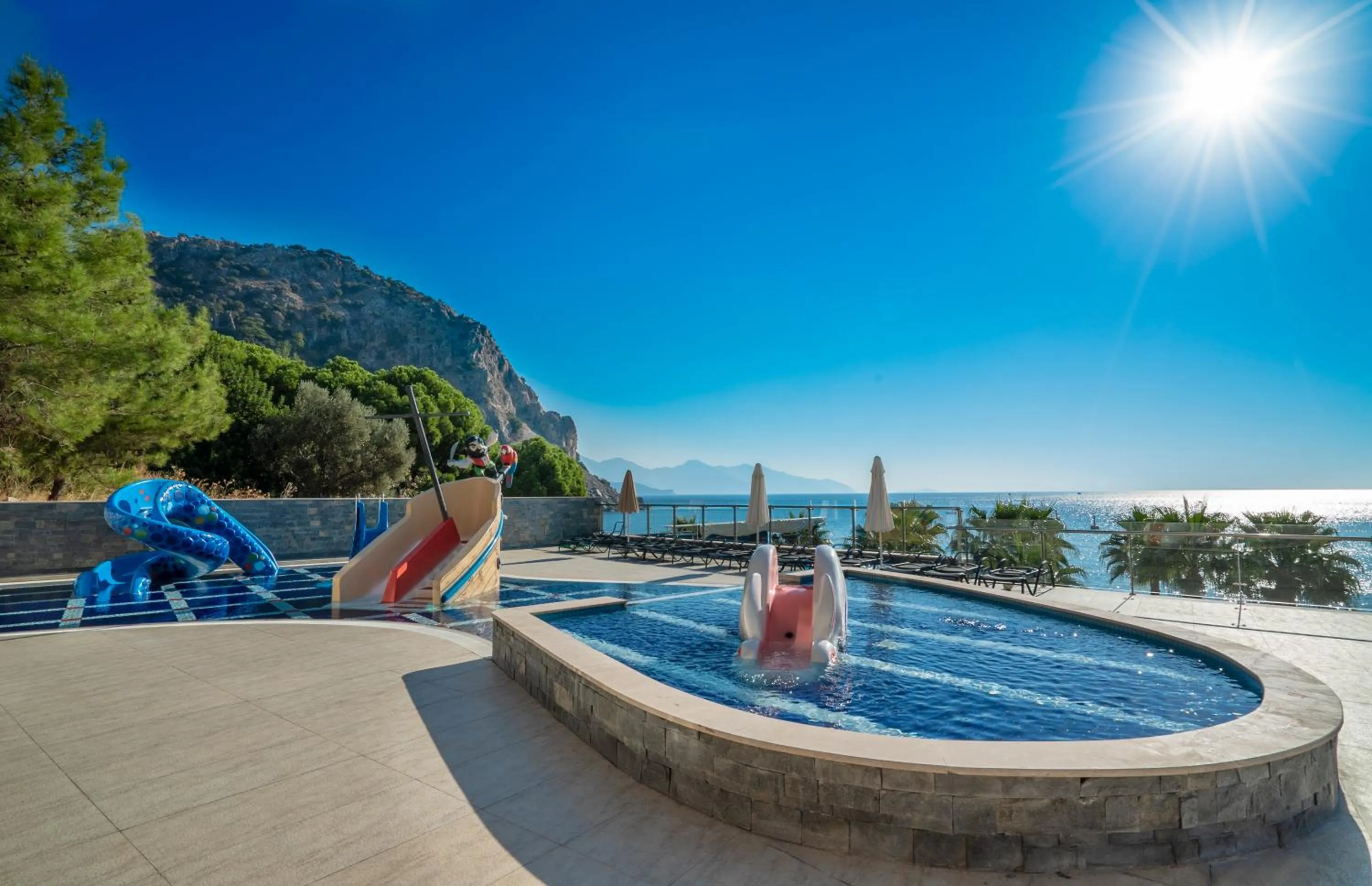 Swimming pool in Turunc Premium Hotel