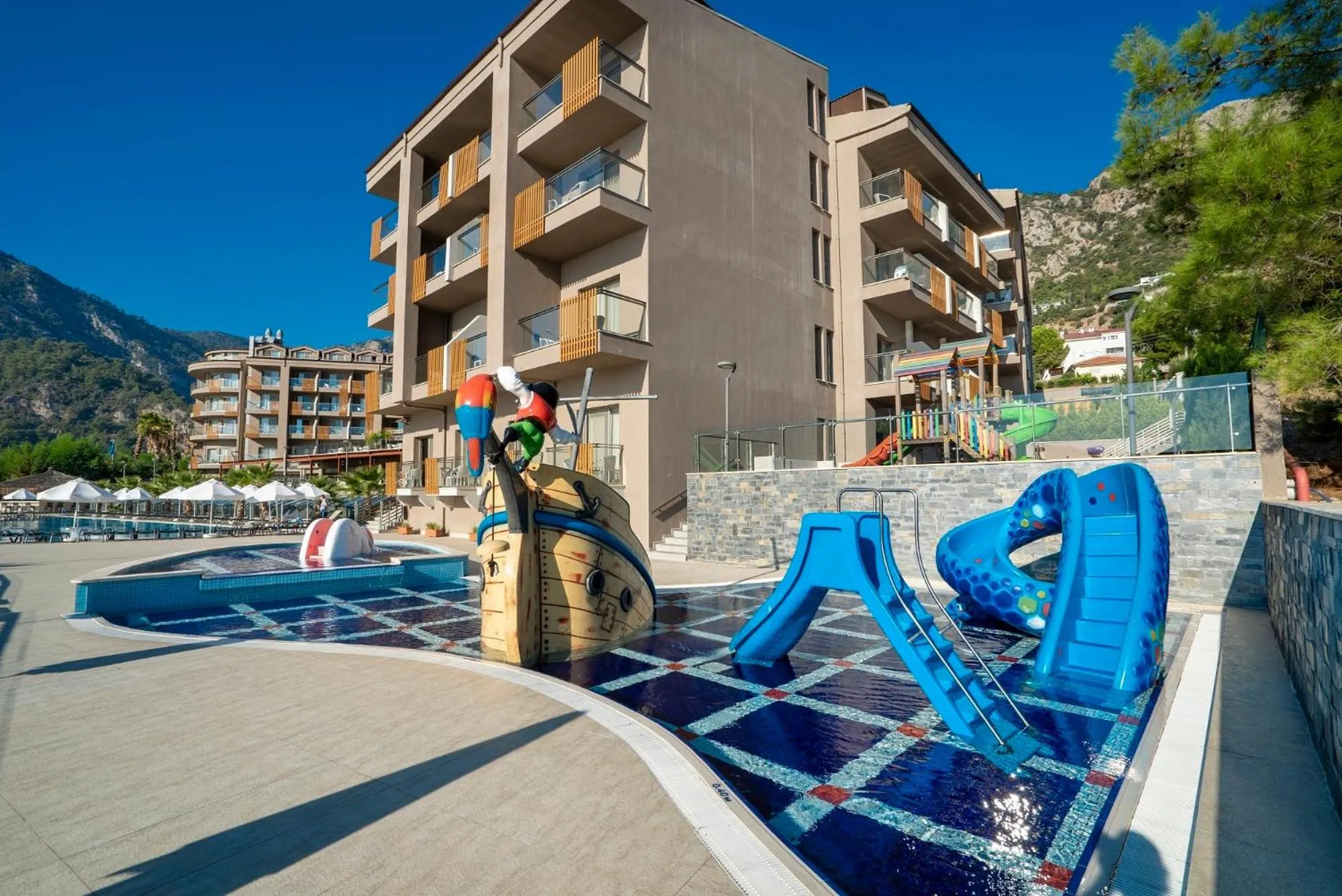 Swimming pool in Turunc Premium Hotel