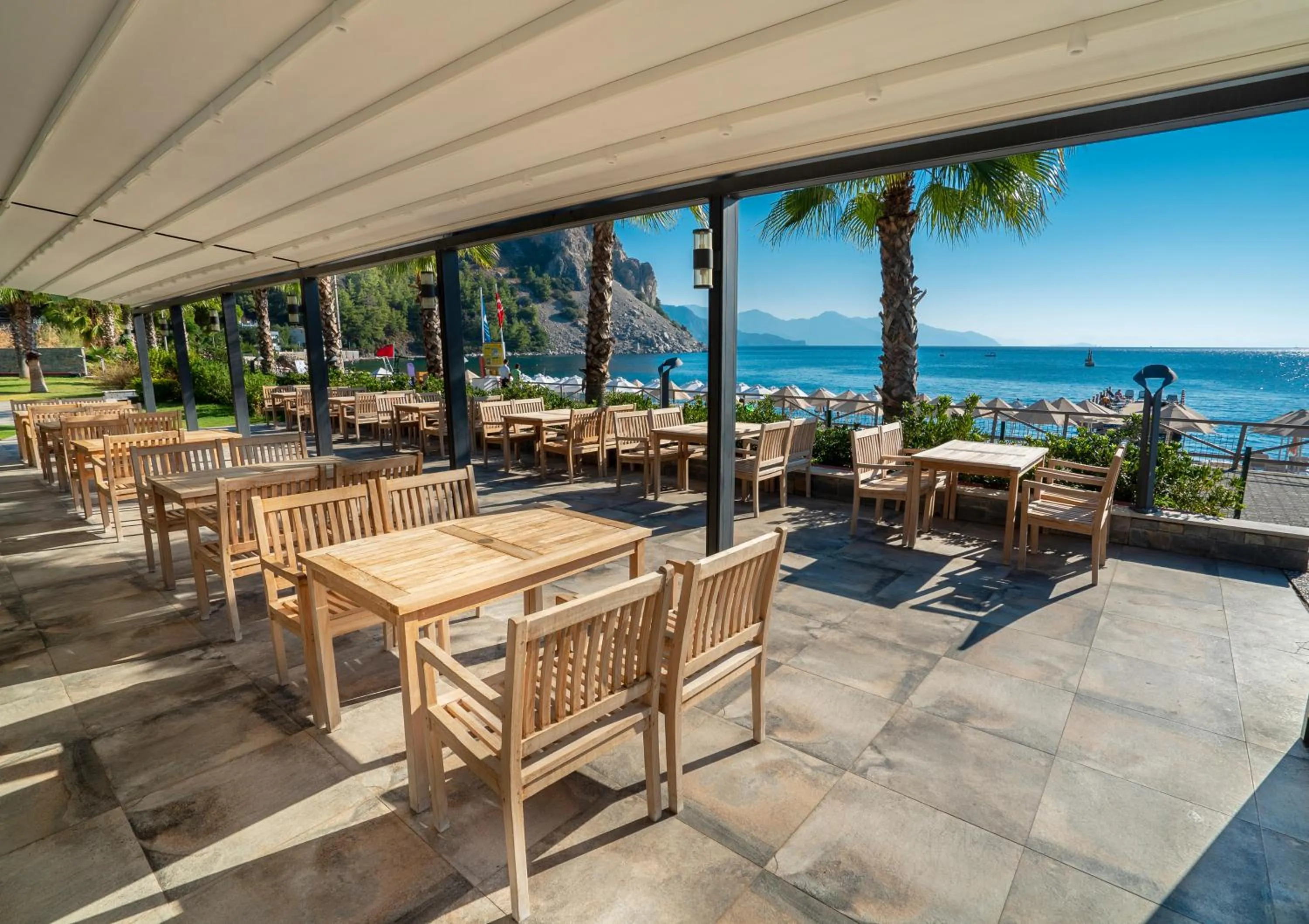 Restaurant/places to eat in Turunc Premium Hotel