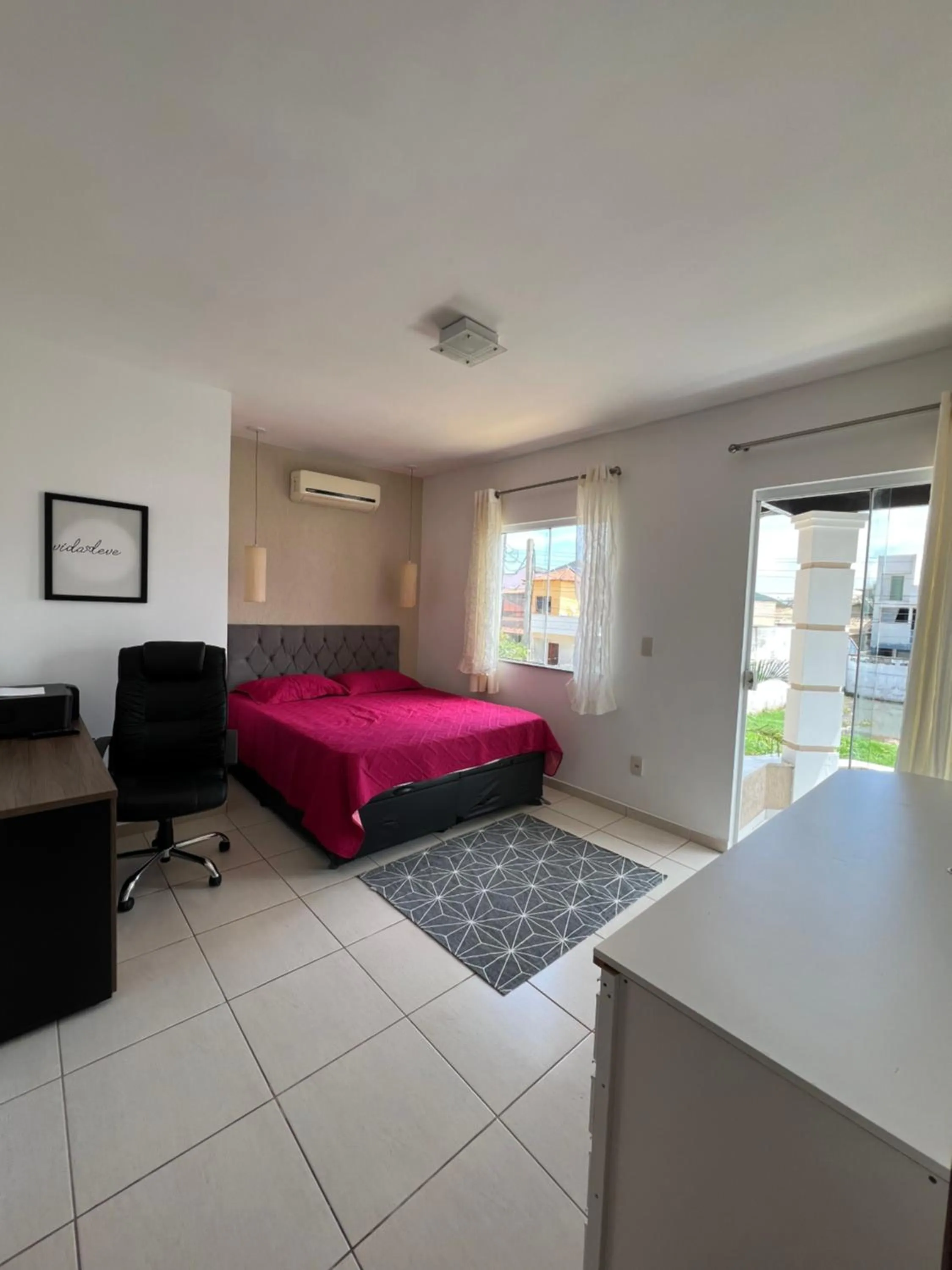 Bed in Casa com piscina, churrasqueira e ar condicionado em condomínio