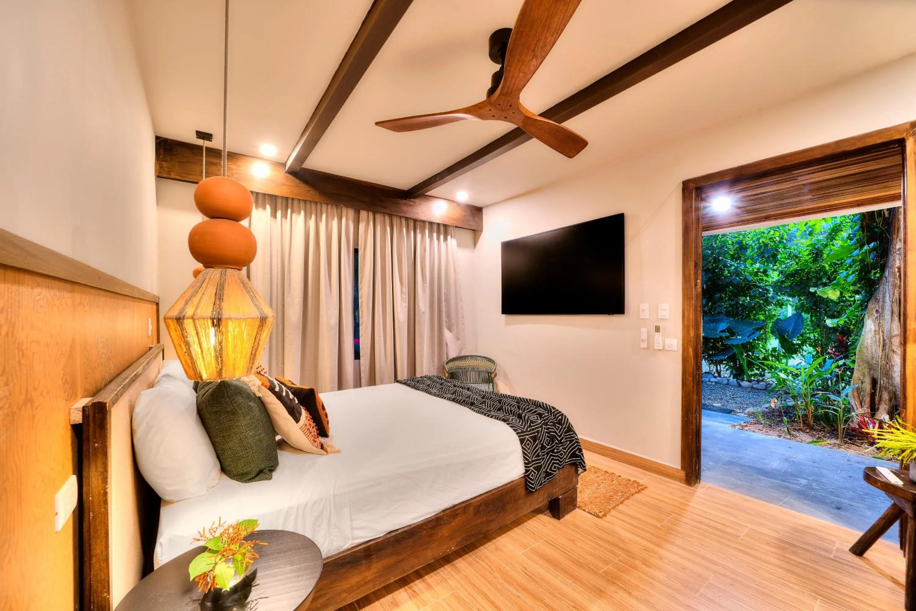 Bedroom, Bed in Conga Boutique Hotel