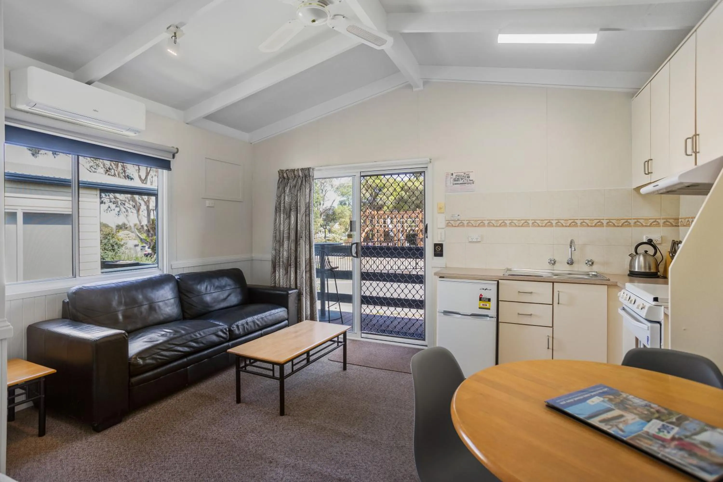 Kitchen or kitchenette in BIG4 Aireys Inlet