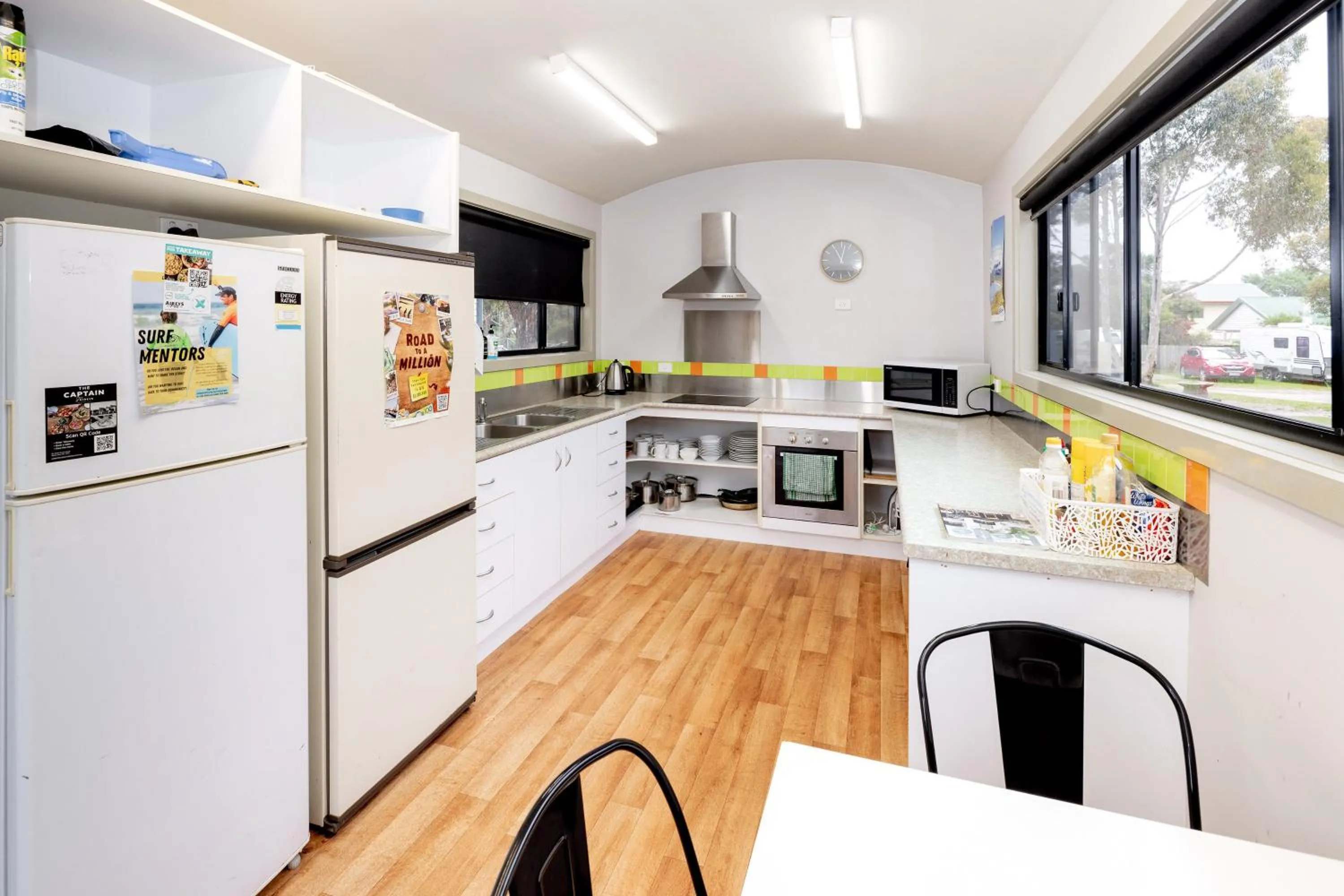Kitchen or kitchenette in BIG4 Aireys Inlet