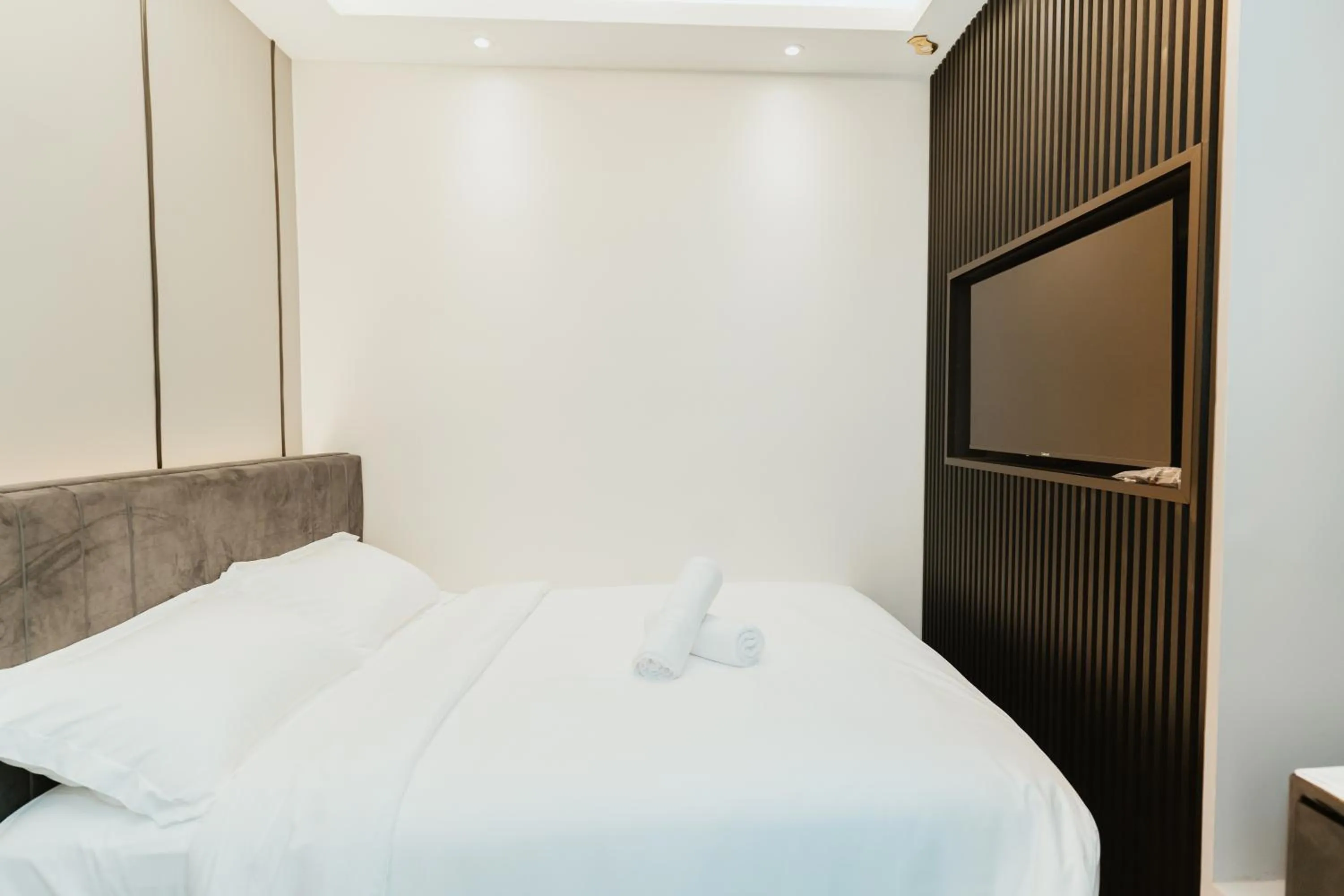 Bed in Brilliant Hotel Dan Spa