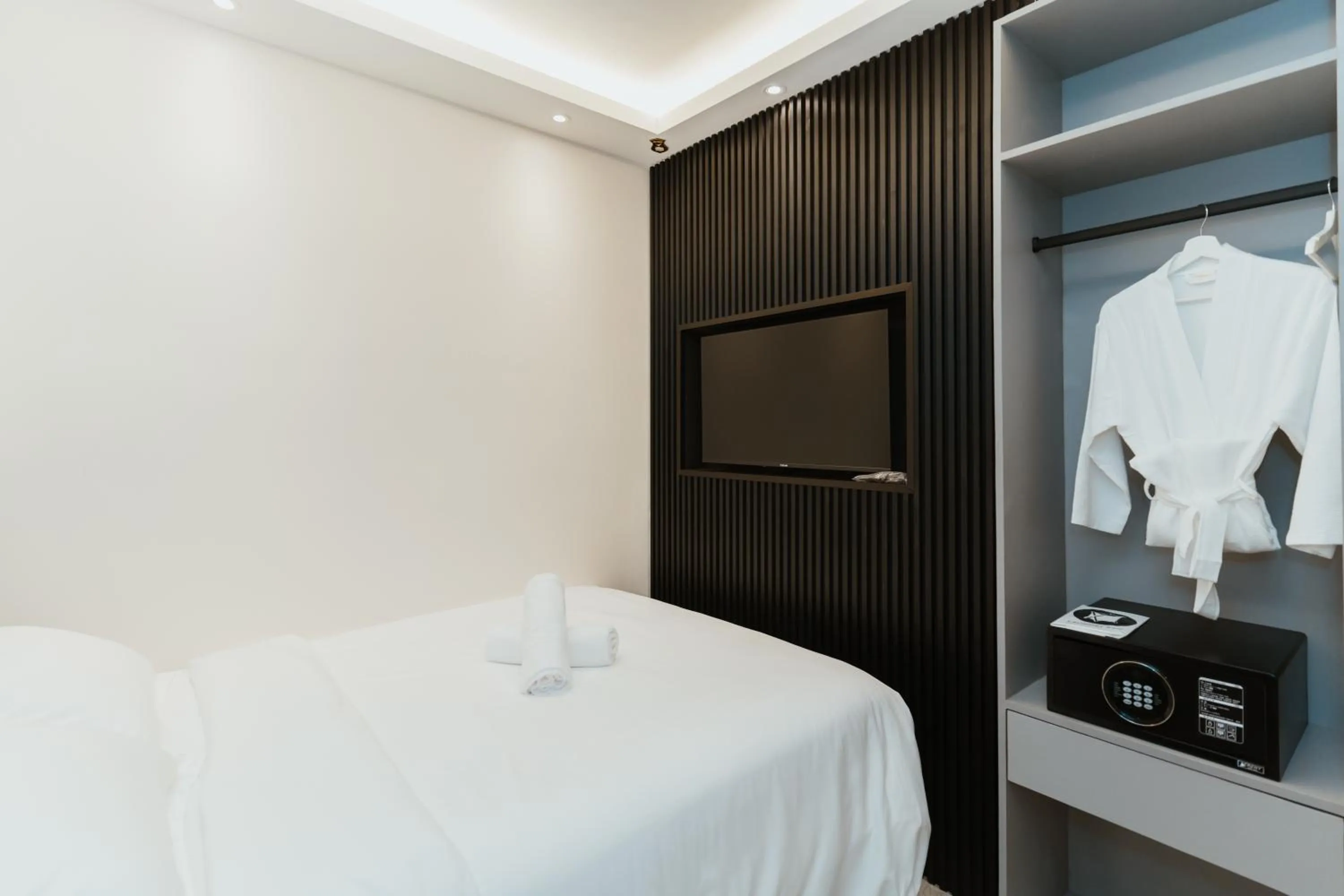 Bed in Brilliant Hotel Dan Spa