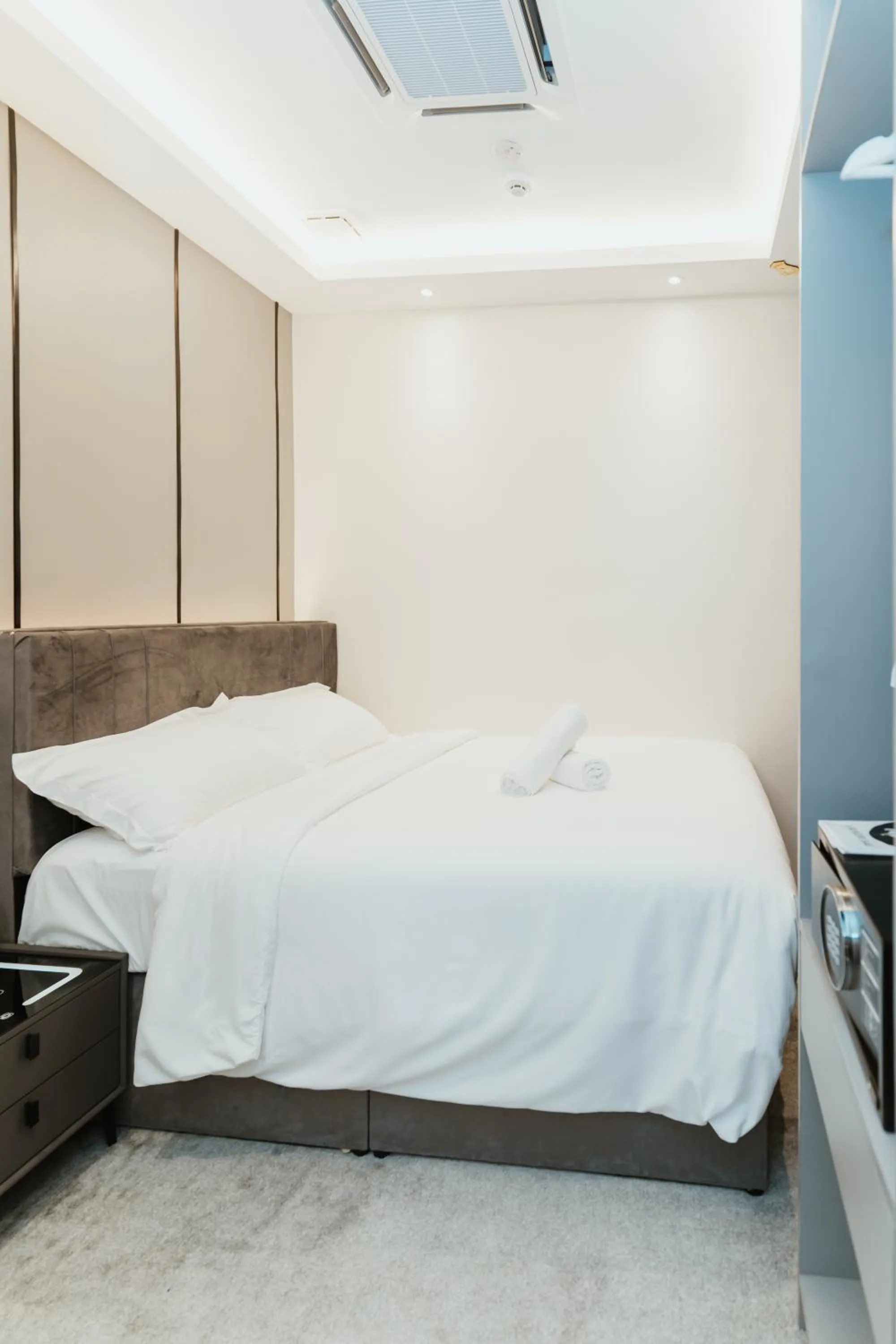 Bed in Brilliant Hotel Dan Spa