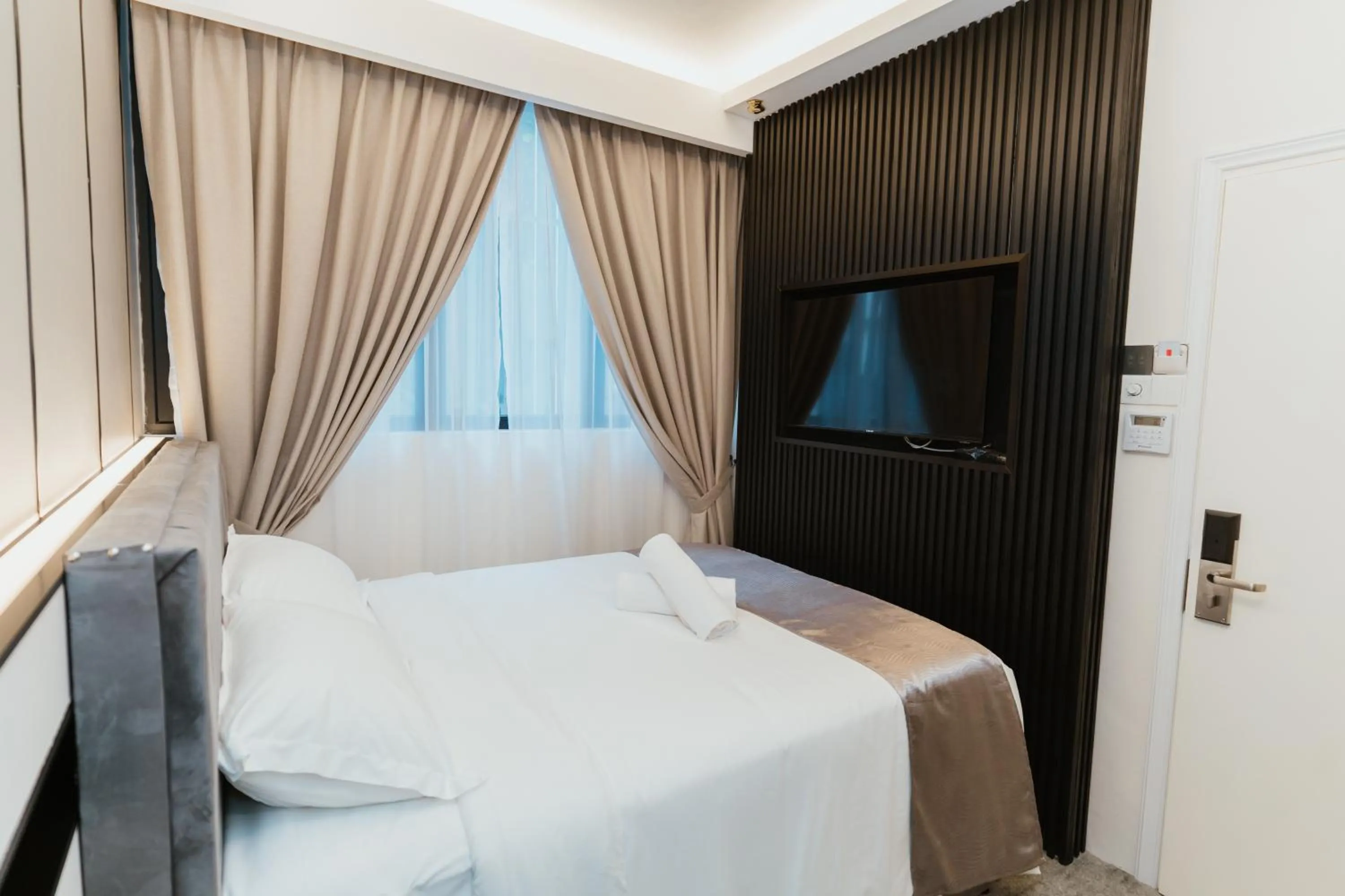 Bed in Brilliant Hotel Dan Spa