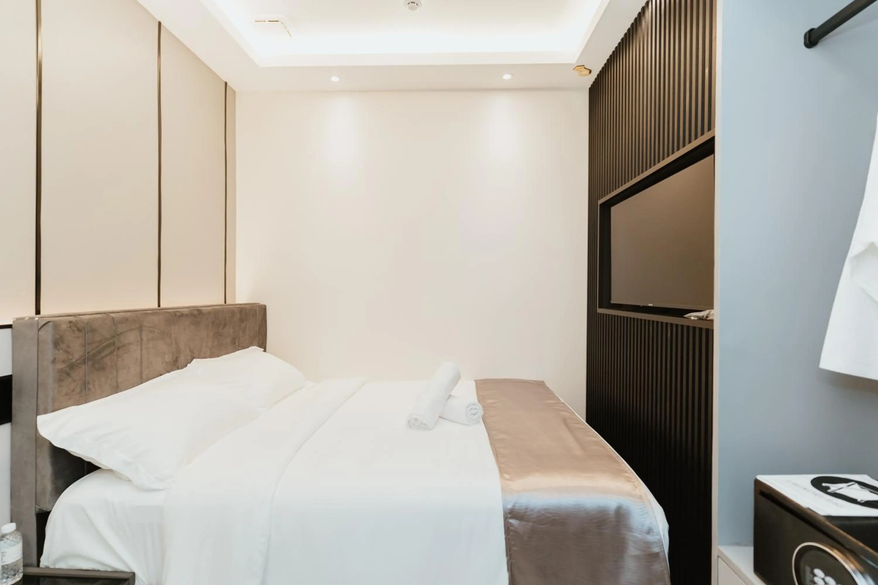 Bed in Brilliant Hotel Dan Spa