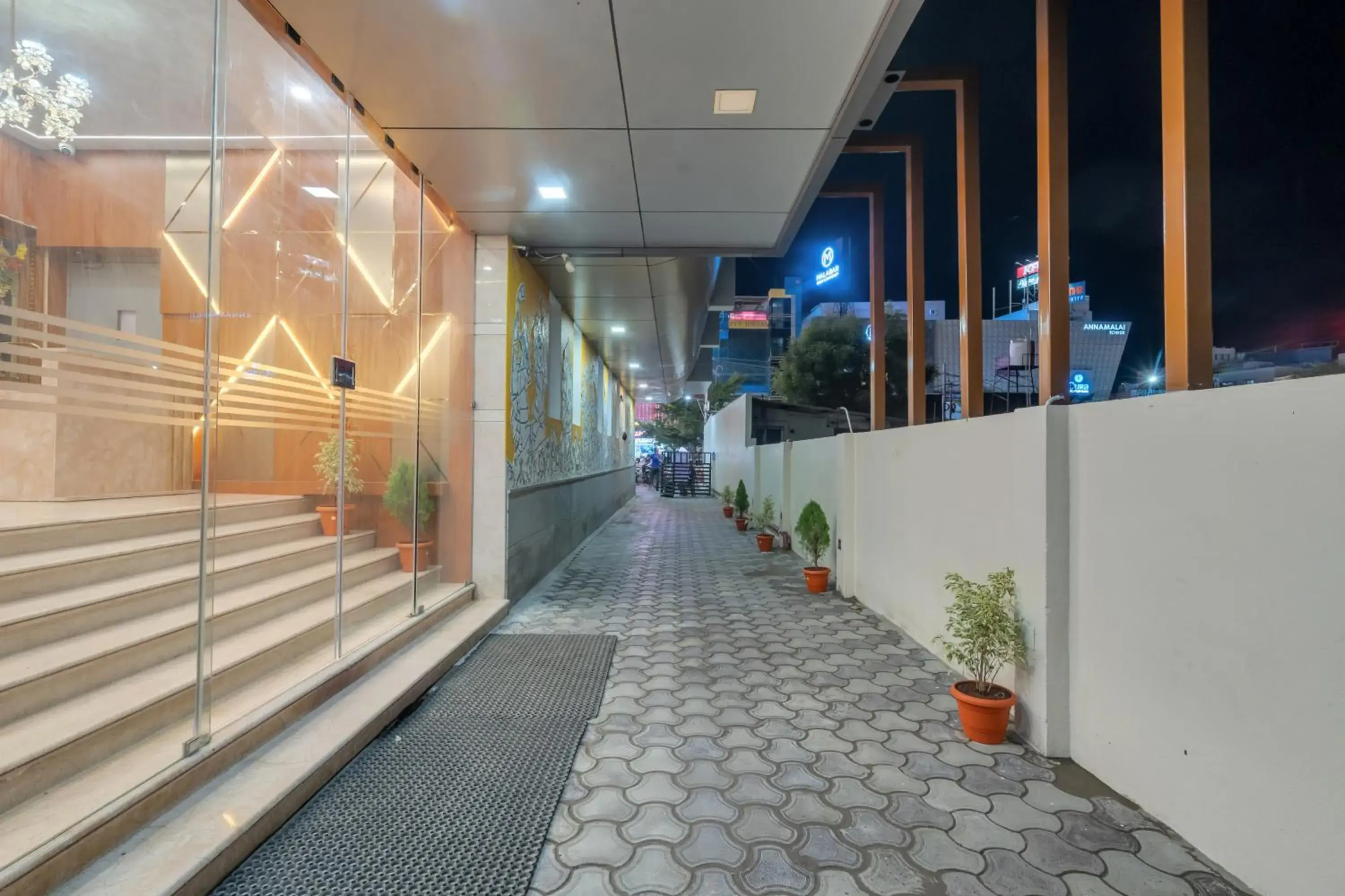 Facade/entrance in Park Avenue Hotel & Apartments Trichy Facade/entrance in Park Avenue Hotel & Apartments Trichy