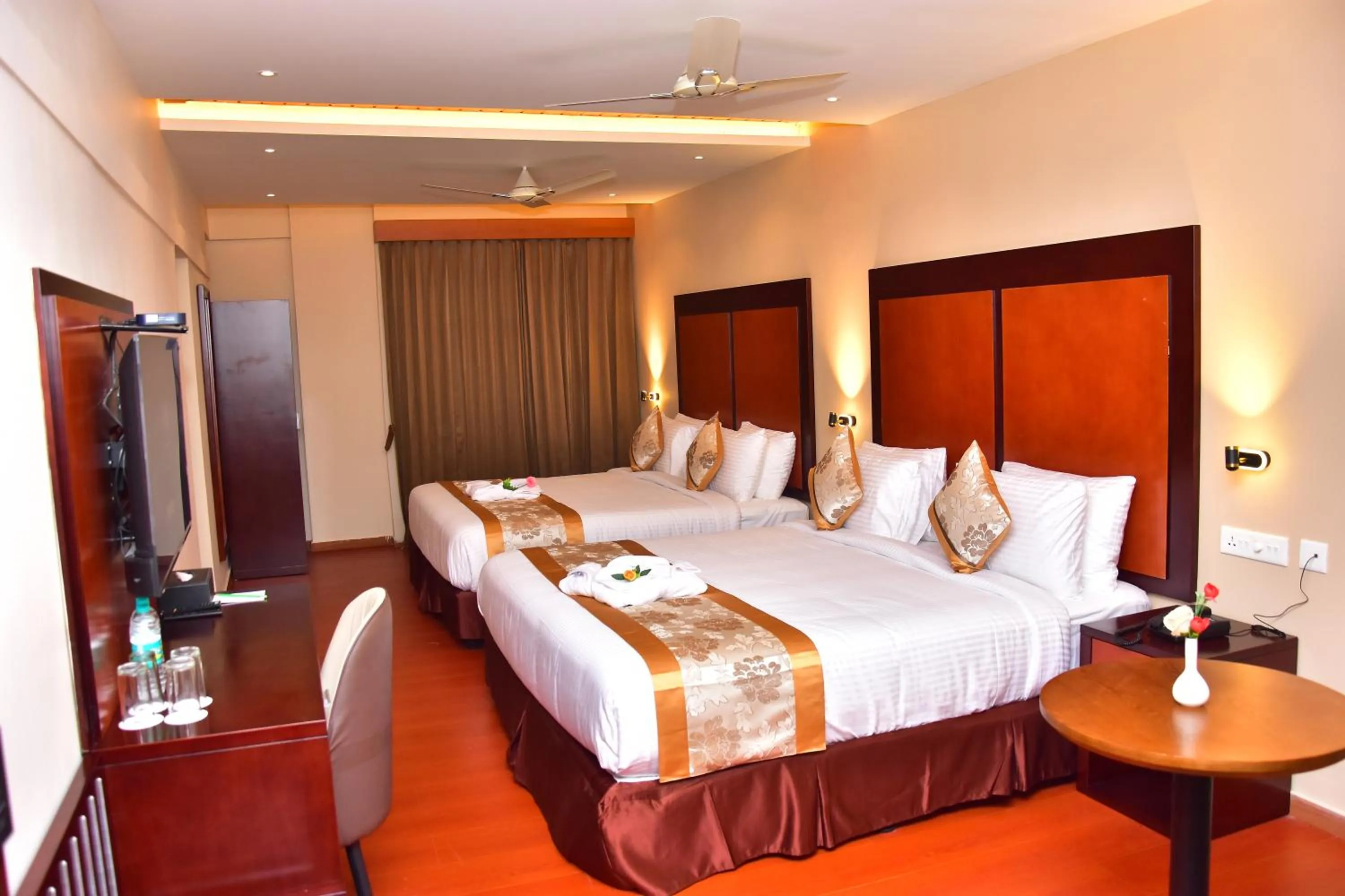 Bedroom, Bed in Park Avenue Hotel & Apartments Trichy
