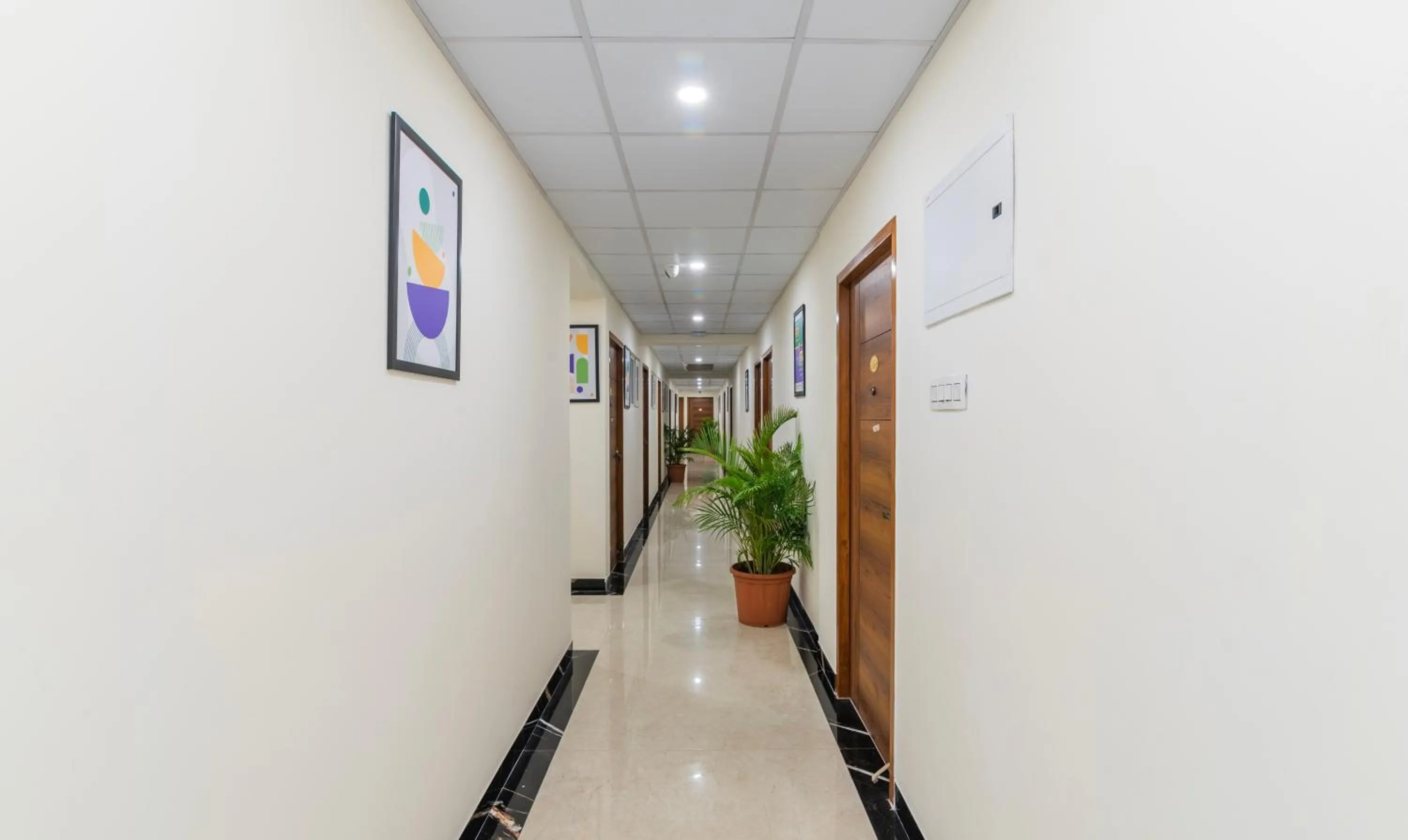 Lobby or reception in Treebo Rakshitha, Porur
