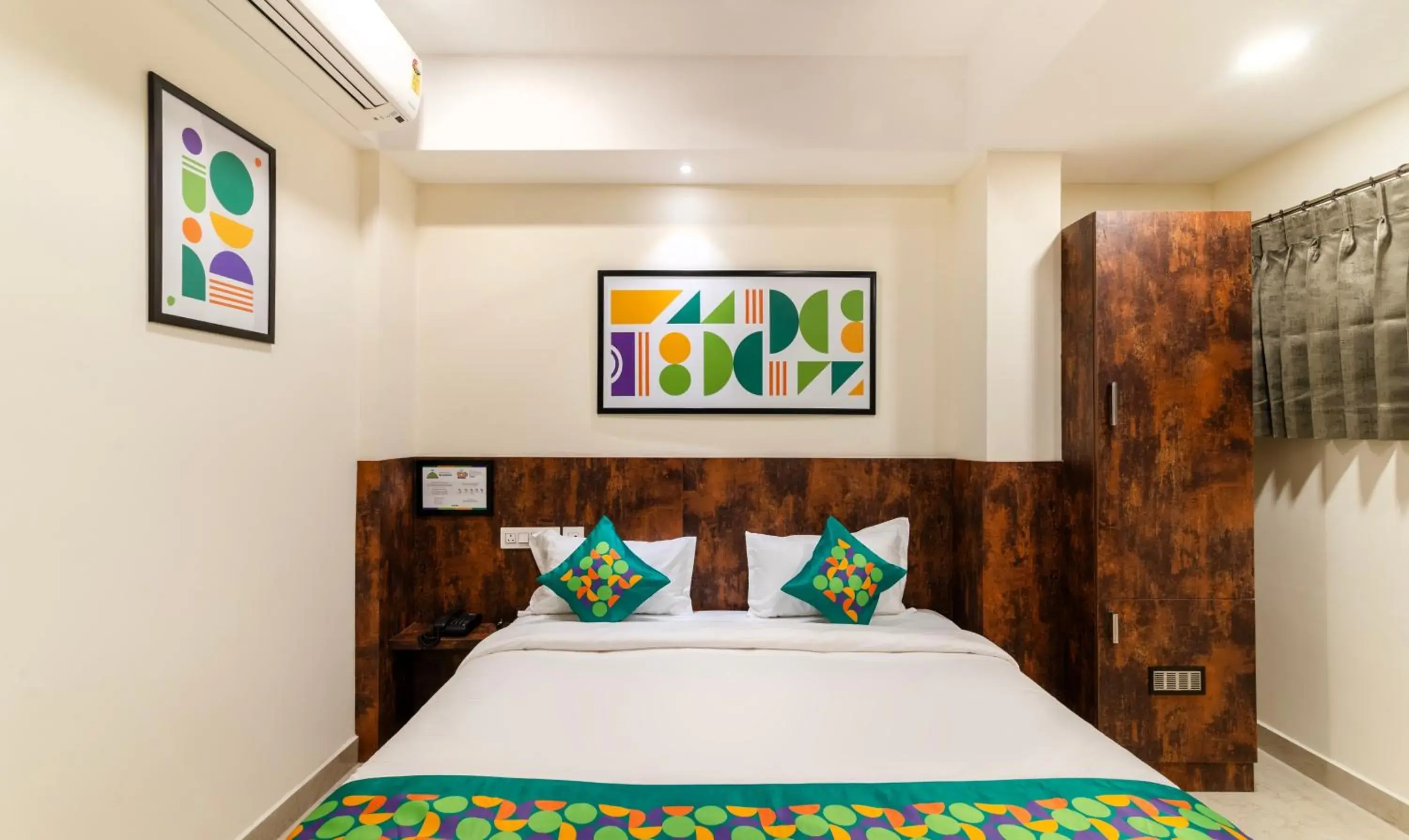 Bedroom, Bed in Treebo Rakshitha, Porur Bedroom, Bed in Treebo Rakshitha, Porur