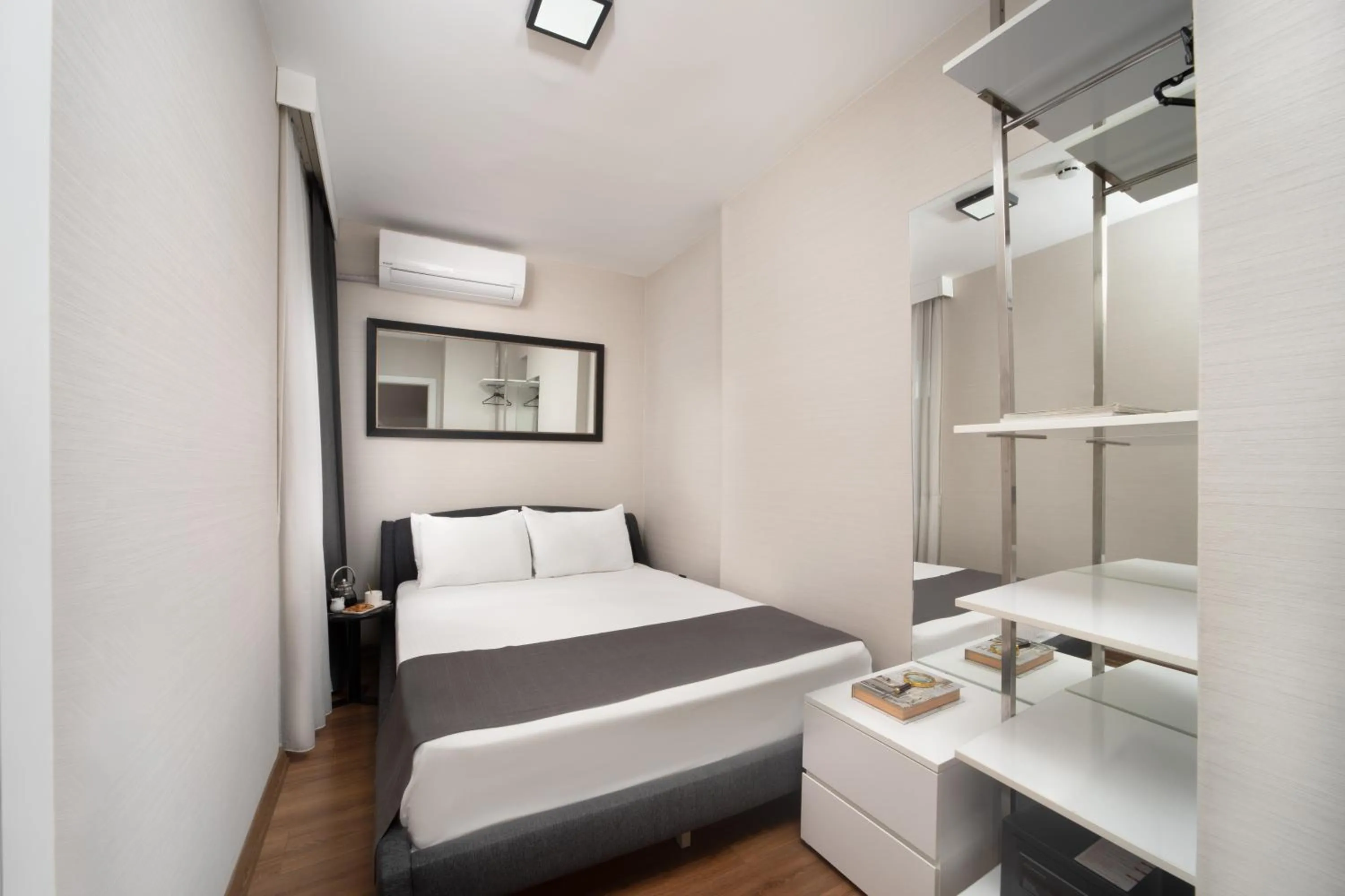 Bed in Nish Suites Atasehir