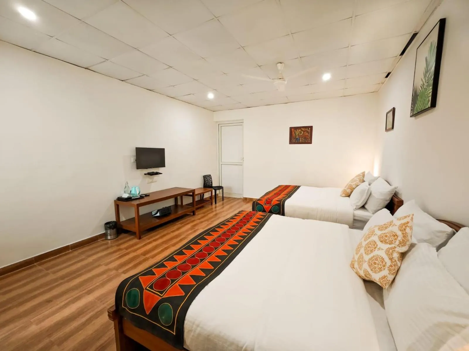 Photo of the whole room, Bed in Ibex Resorts, Valparai Mistly