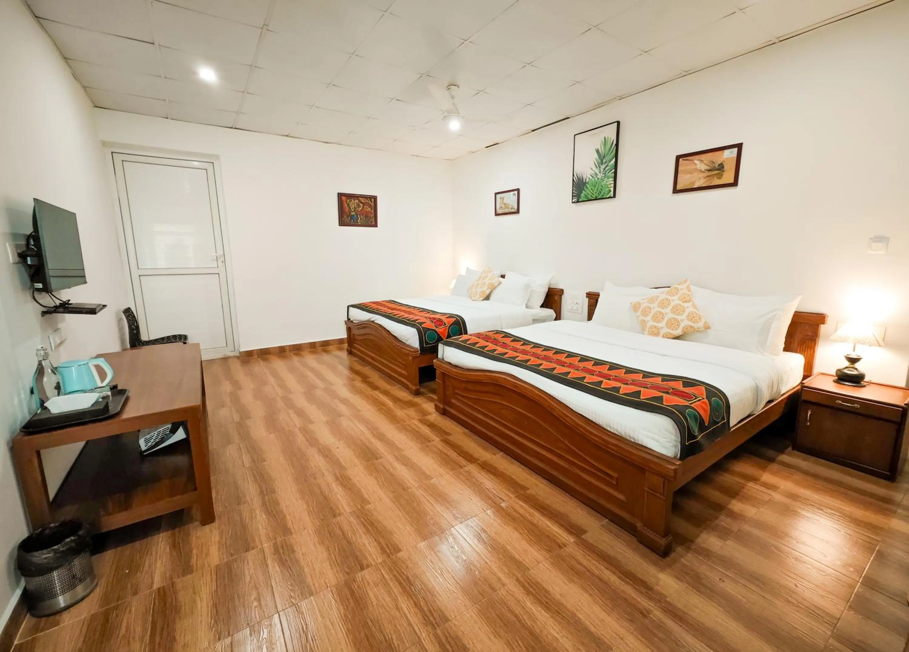 Photo of the whole room, Bed in Ibex Resorts, Valparai Mistly