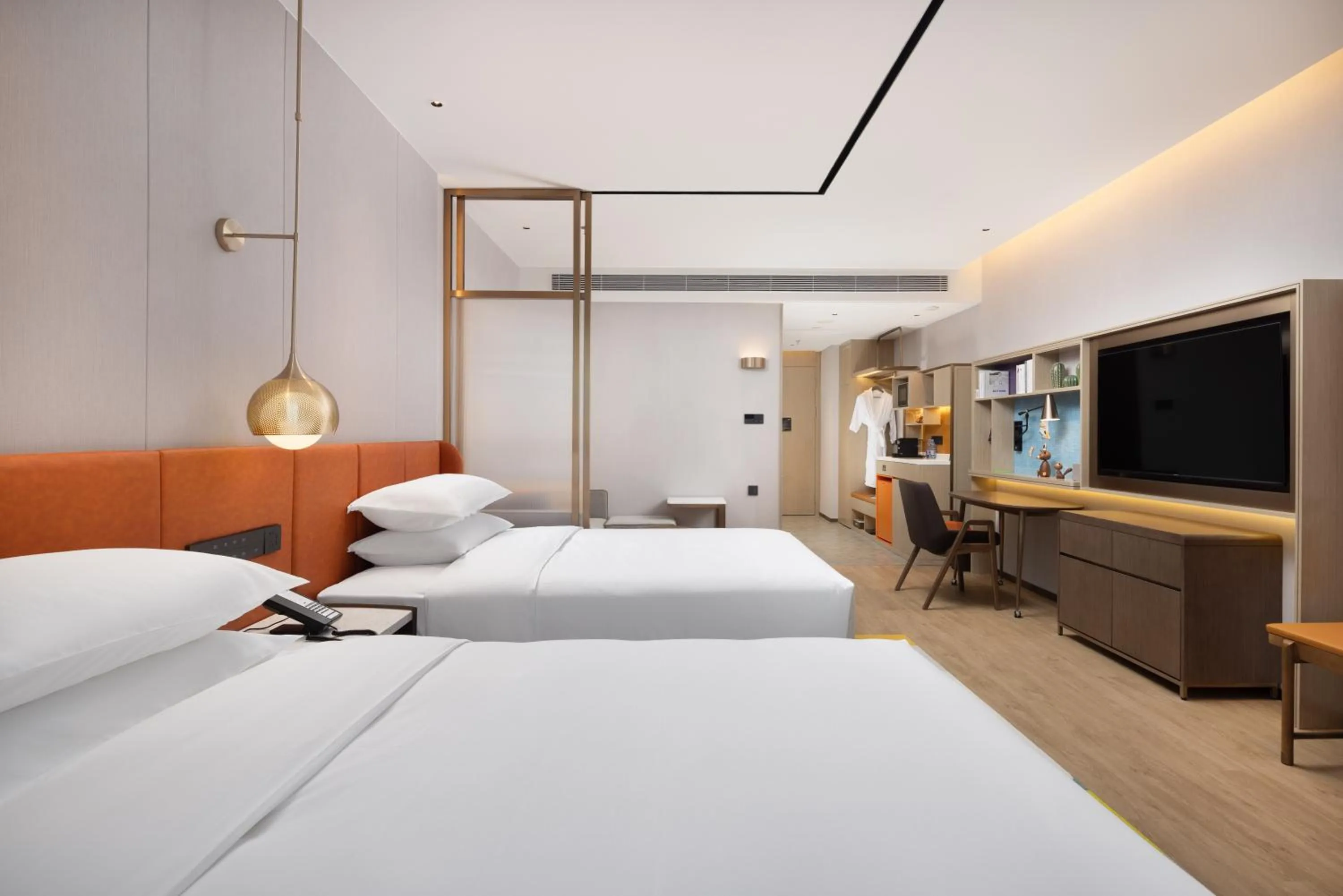 Bed in Home2 Suite by Hilton Jingjiang Binjiang New Town