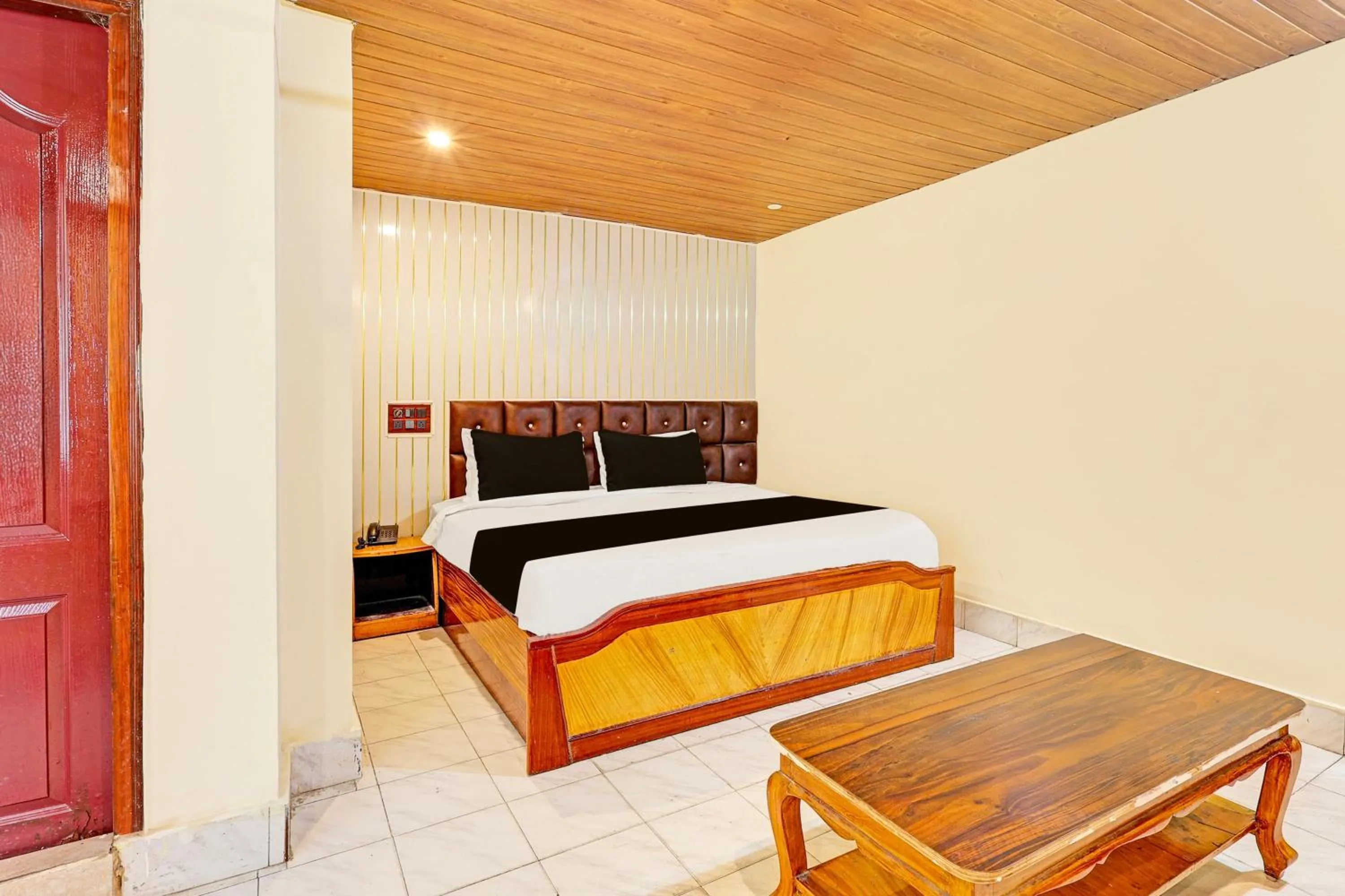 Bedroom, Bed in Super Hotel O Besant Road