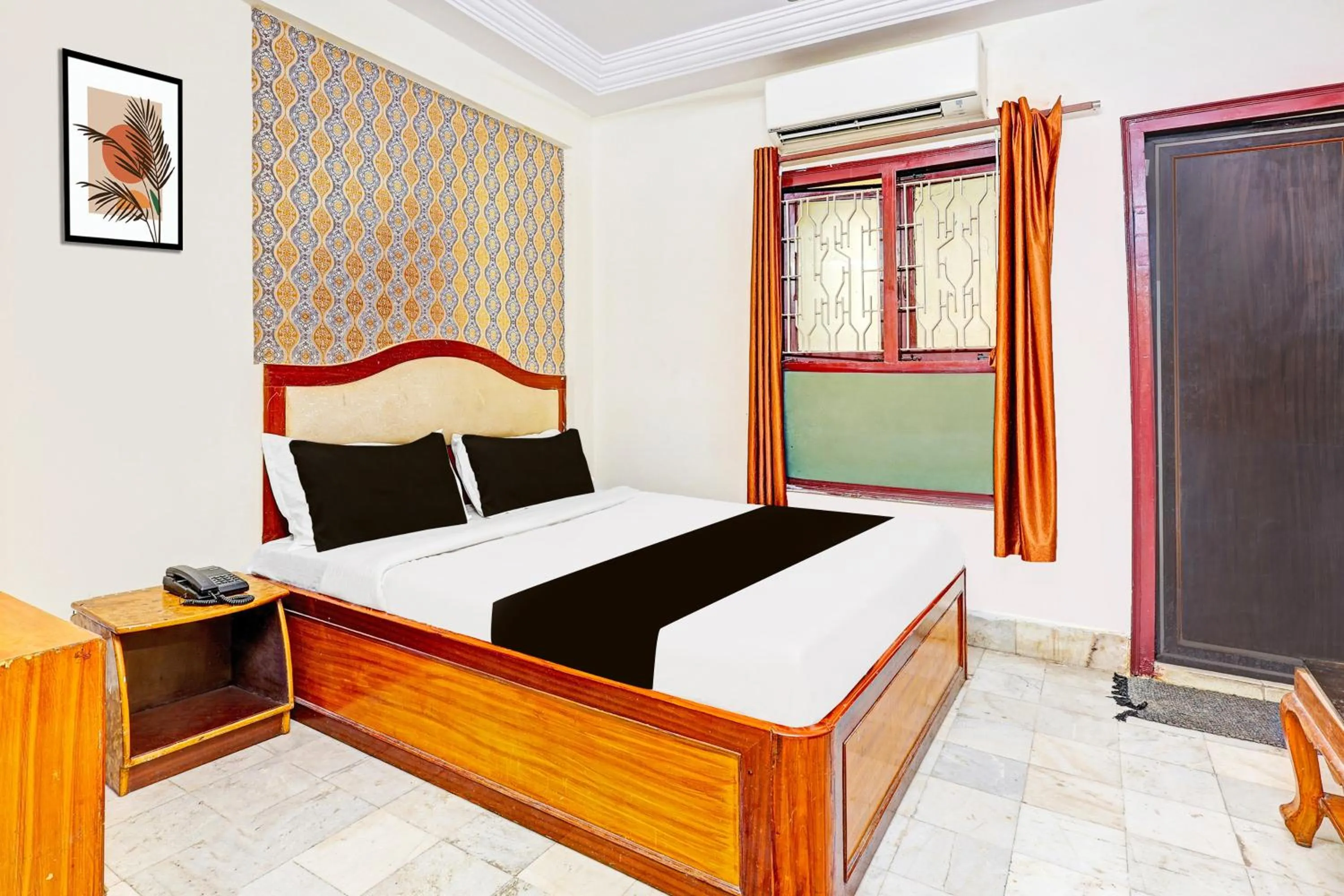 Bedroom, Bed in Super Hotel O Besant Road