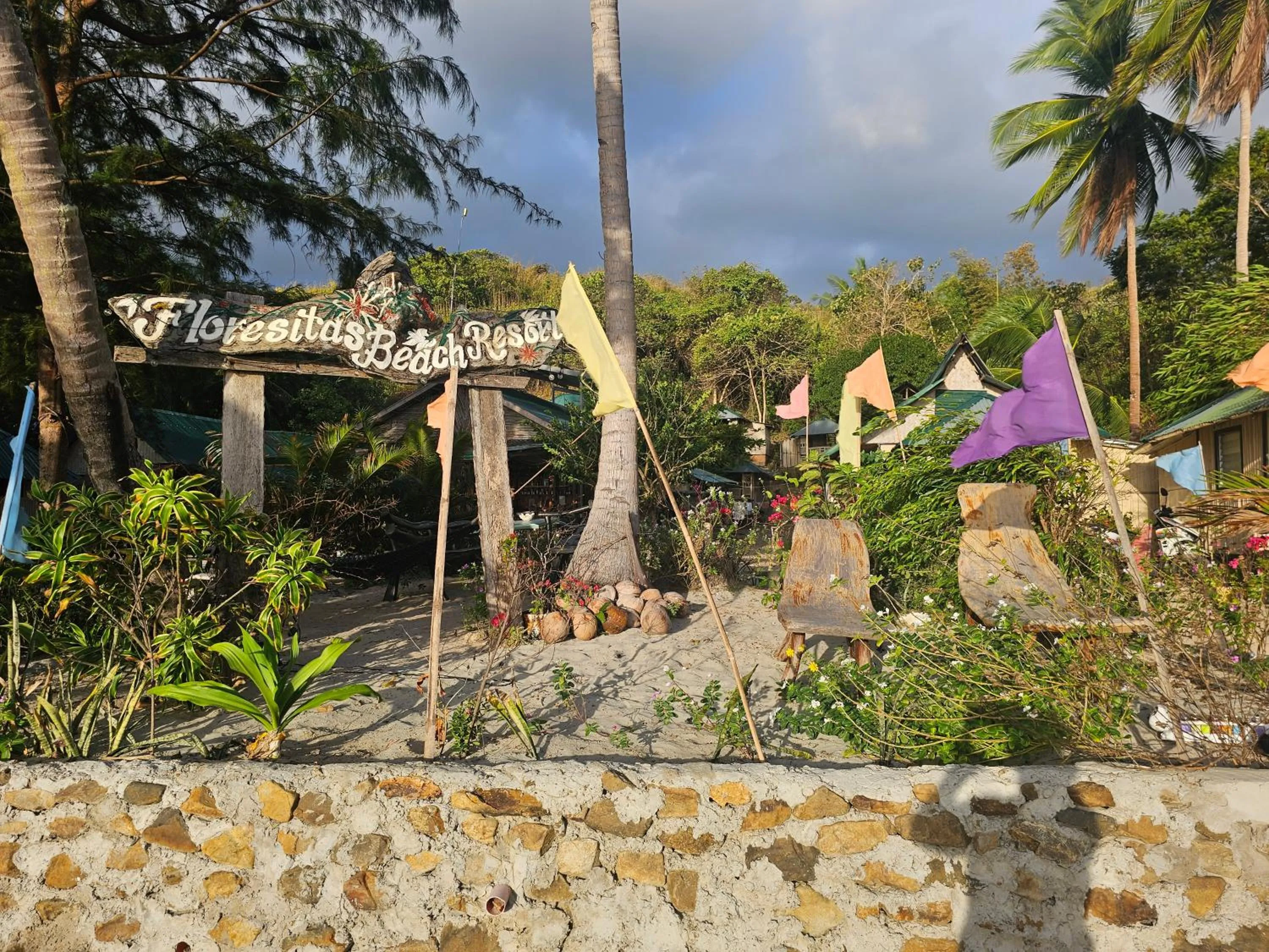 Property building in Floresitas Beach Resort