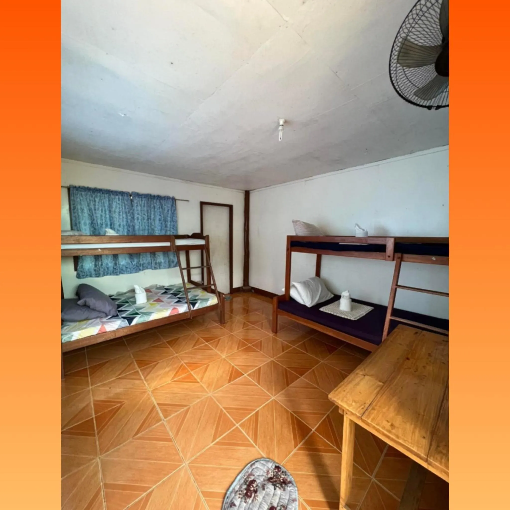 Bed in Floresitas Beach Resort