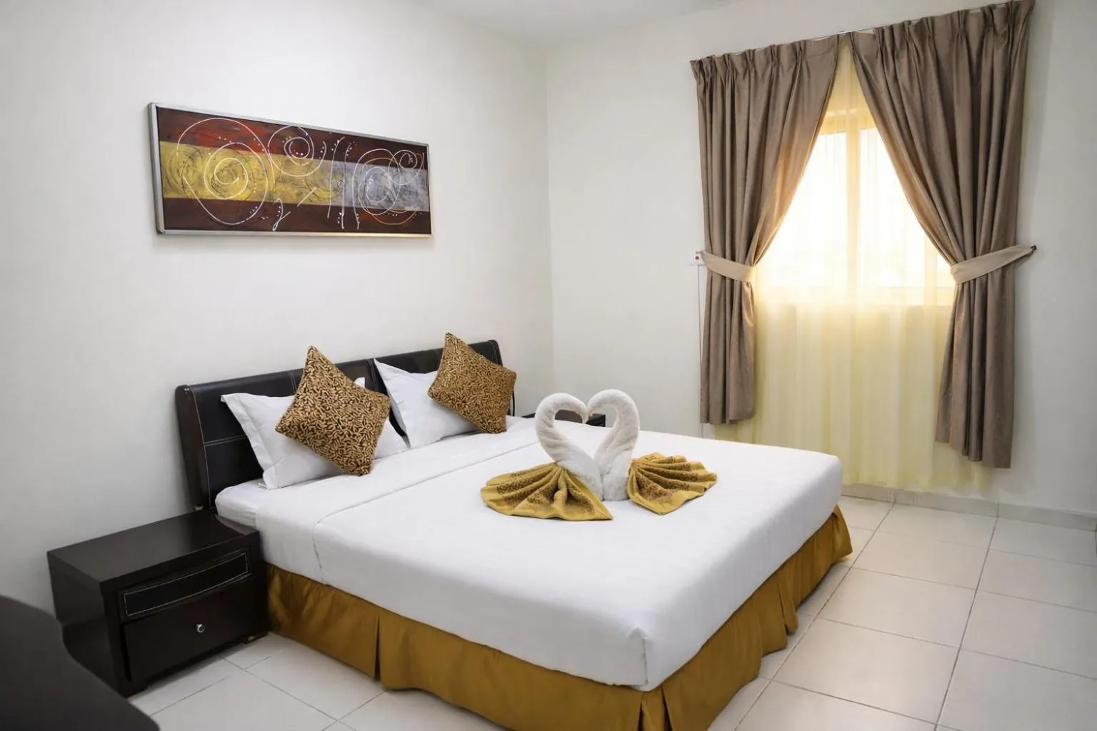 Photo of the whole room, Bed in Binayat Hama Serviced Apartments