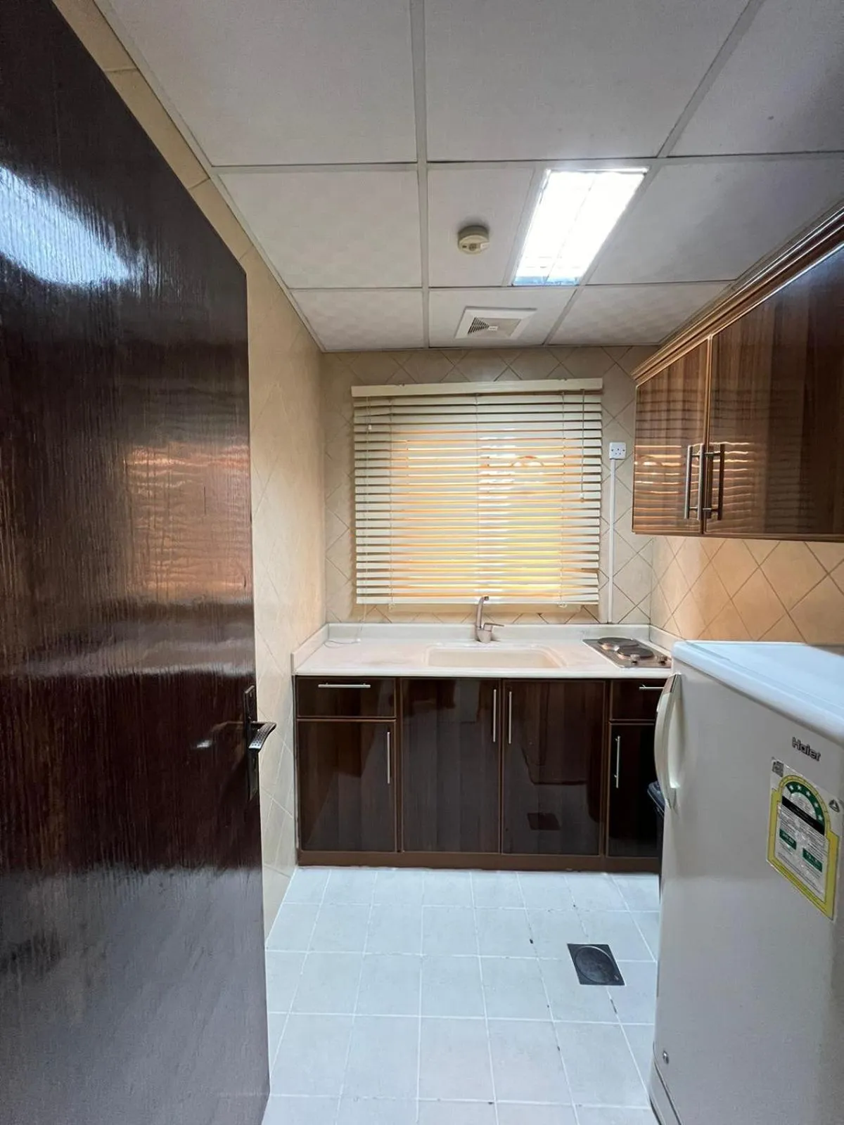 Kitchen or kitchenette in Binayat Hama Serviced Apartments