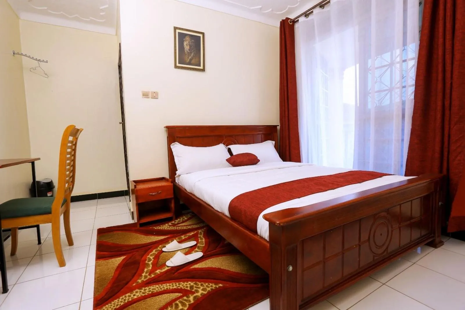 Photo of the whole room, Bed in Sarai Hotel