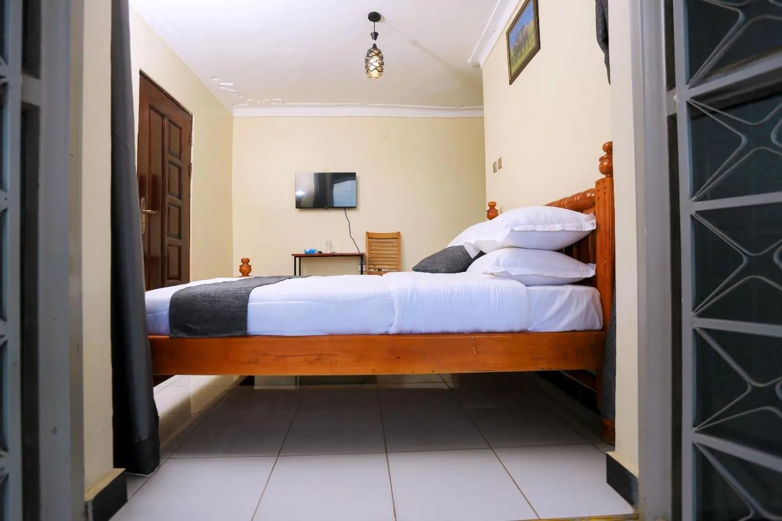 Bed in Sarai Hotel