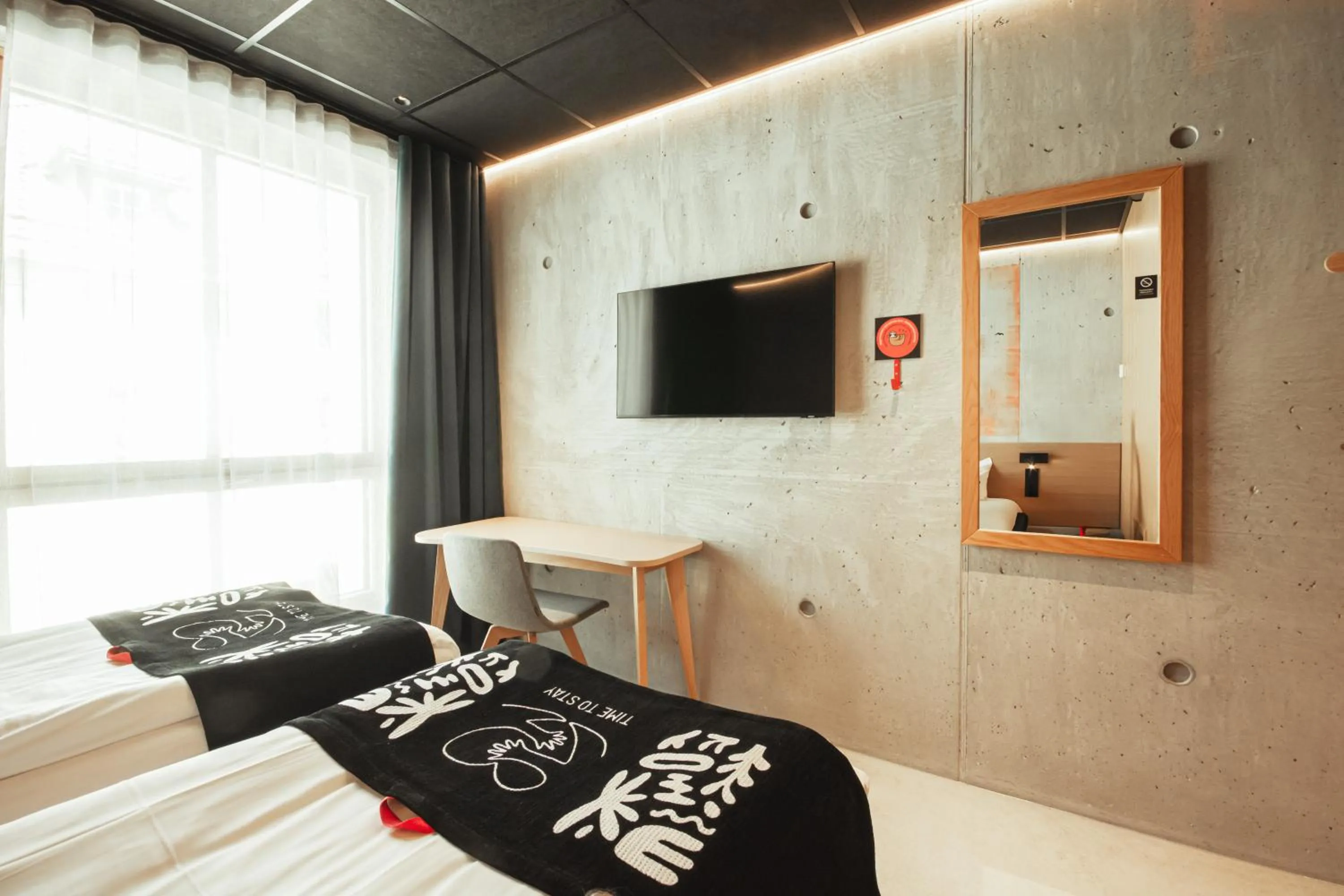 TV and multimedia, Bed in Time Hotel, Time To Stay art & boutique