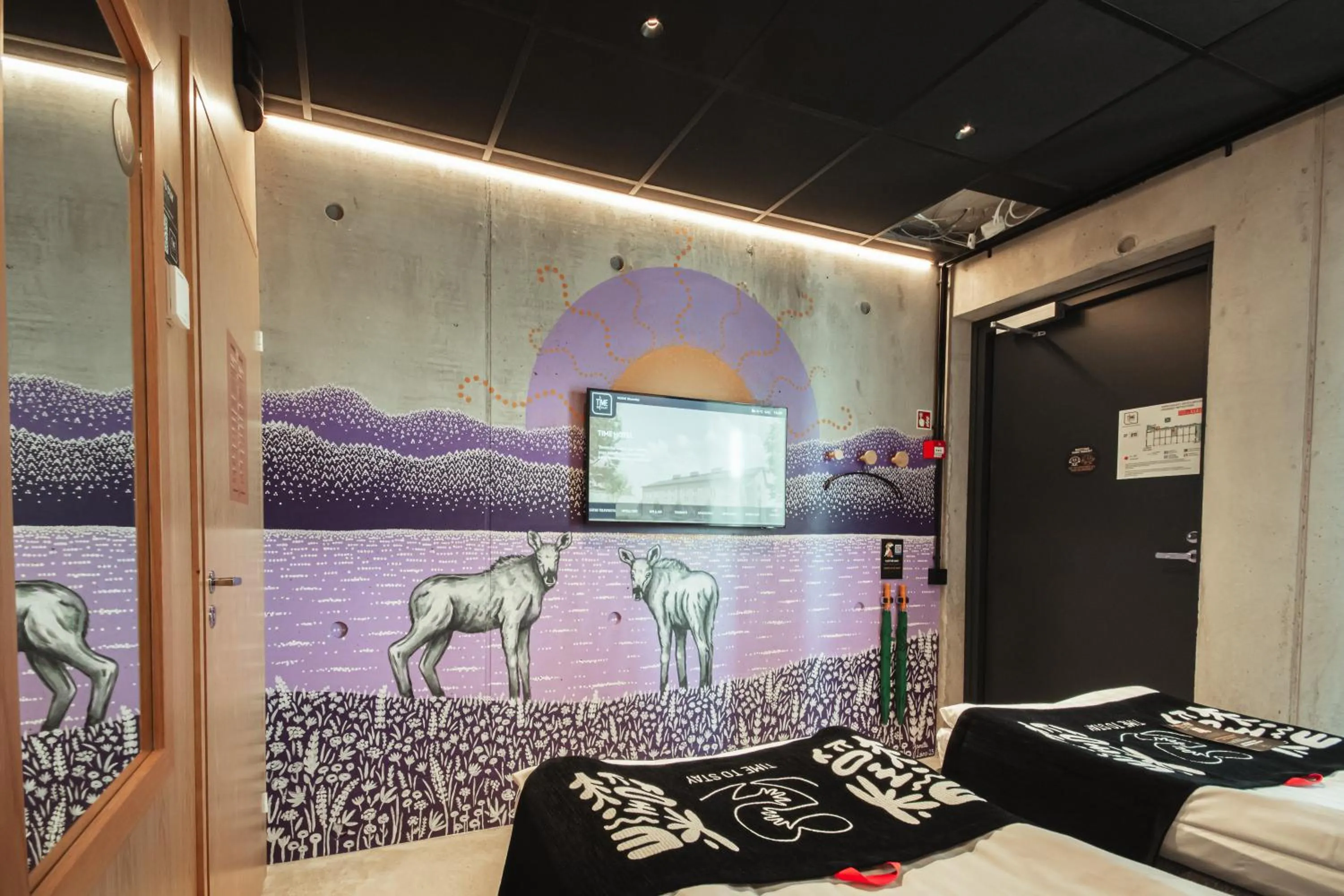TV and multimedia in Time Hotel, Time To Stay art & boutique