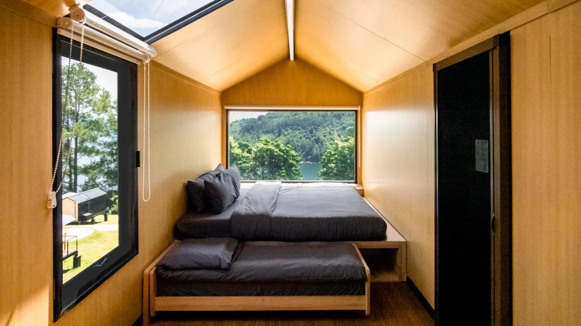 Bedroom in Bobocabin Patra, Parapat