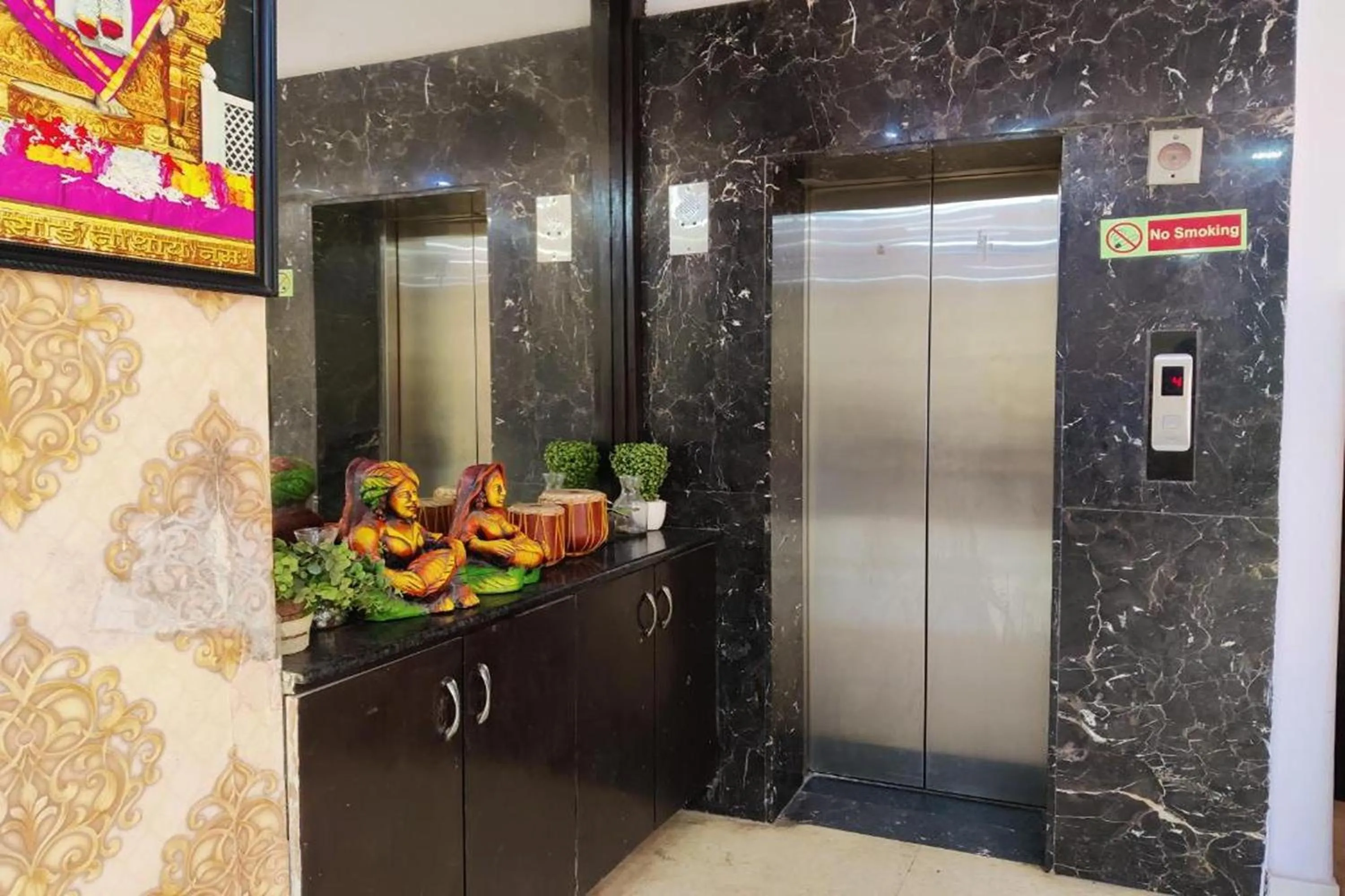 elevator in Hotel Asko International