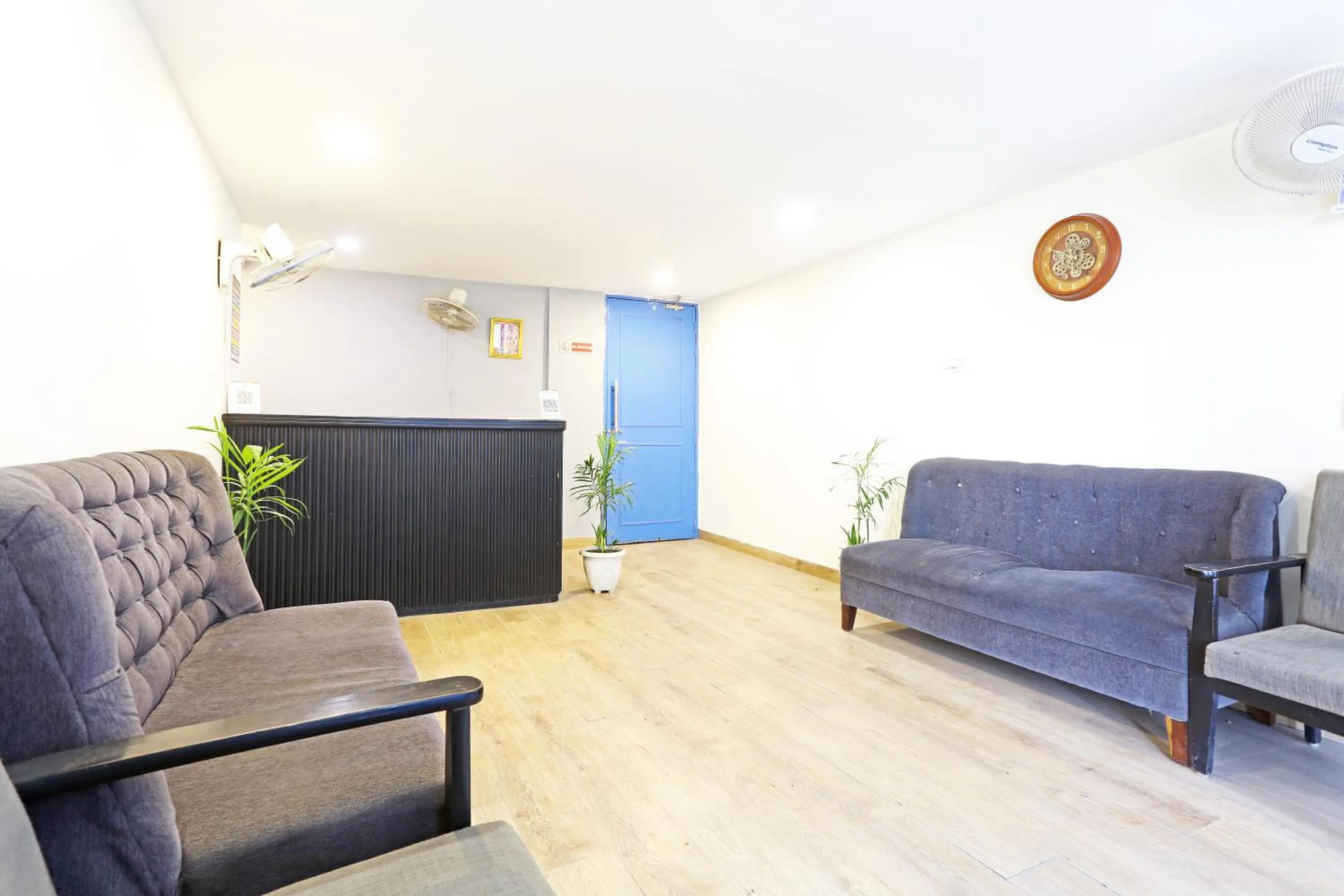 TV and multimedia in Hotel Twamev residency Uttam Nagar couple friendly