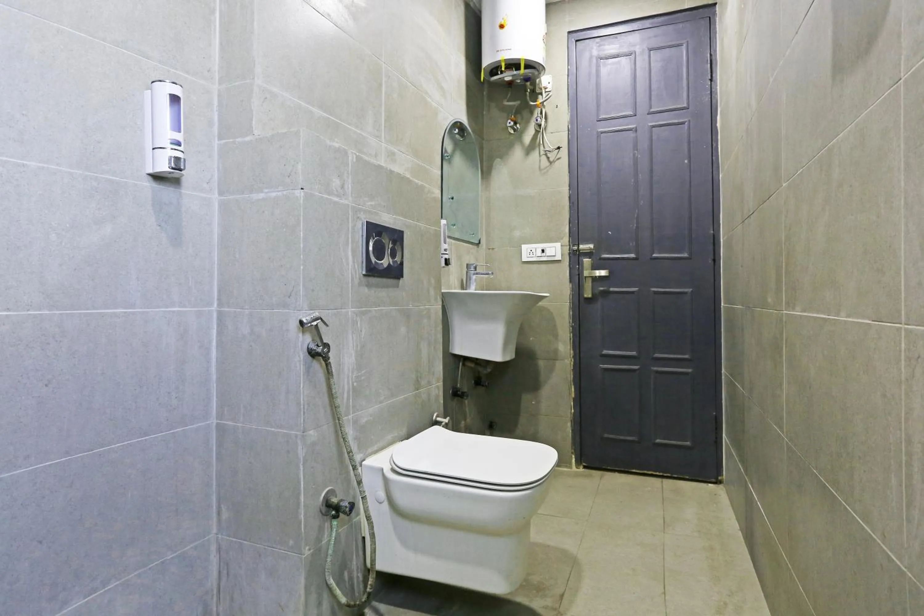 Shower in Hotel Twamev residency Uttam Nagar couple friendly