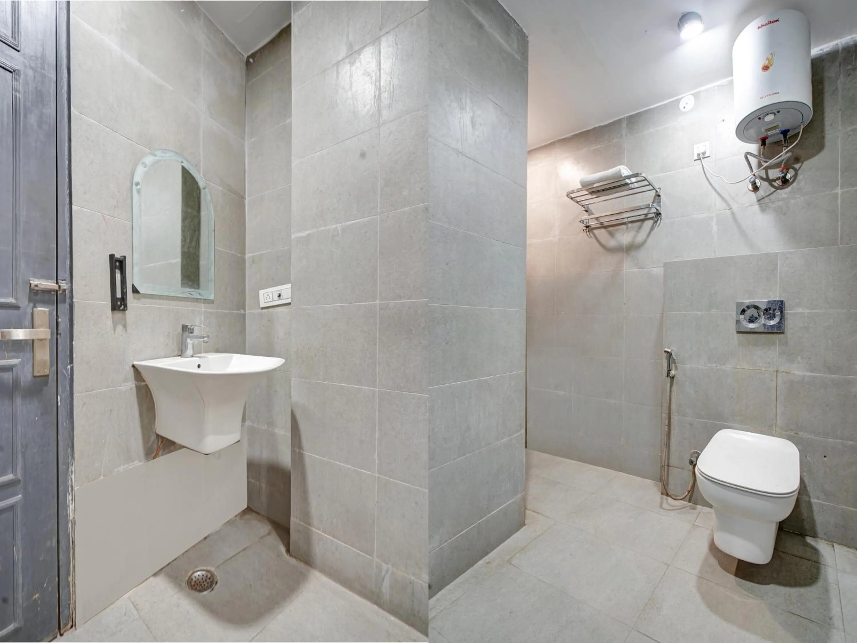 Bathroom in Hotel Twamev residency Uttam Nagar couple friendly