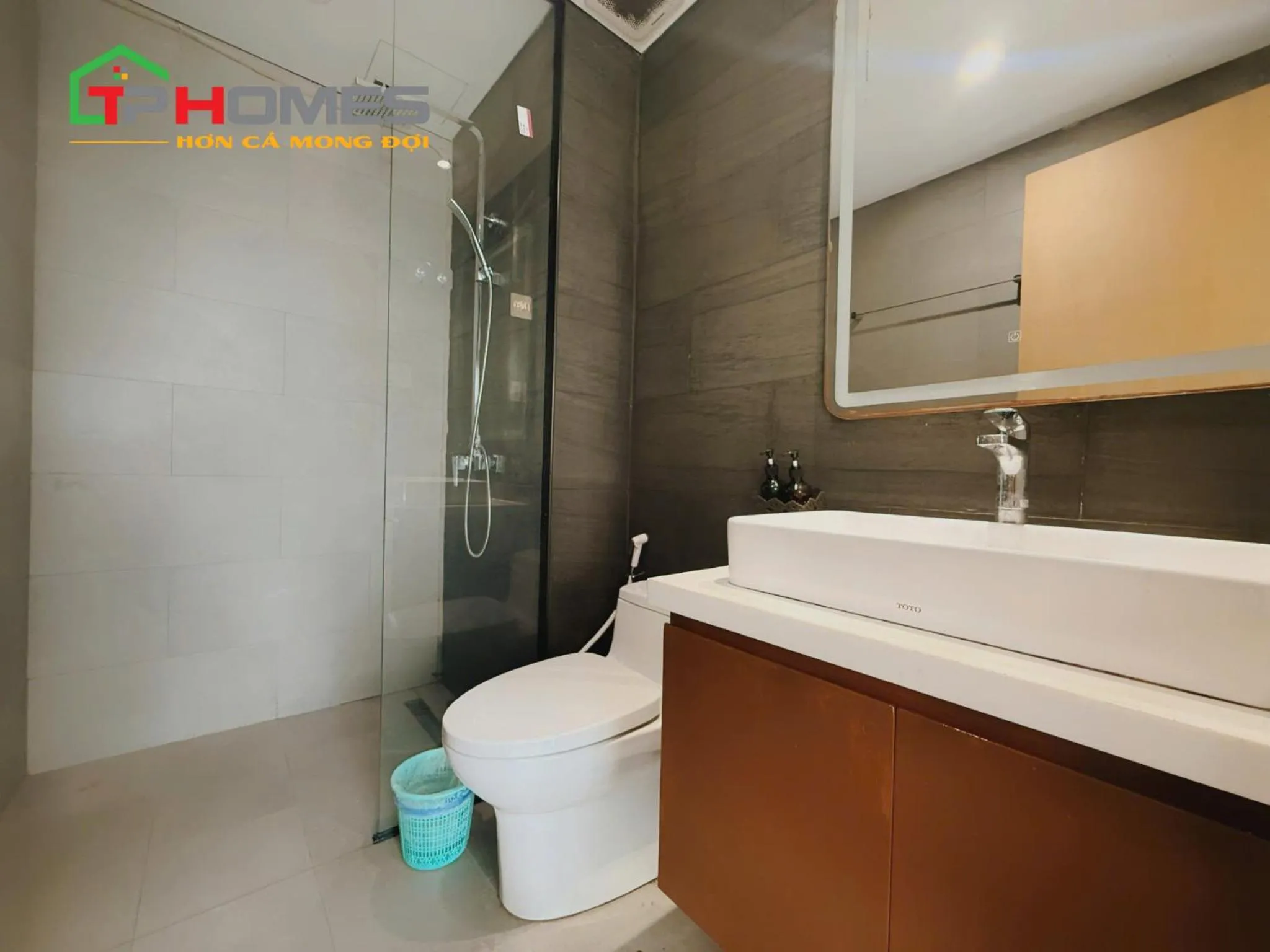 Toilet in TPHomes Sala