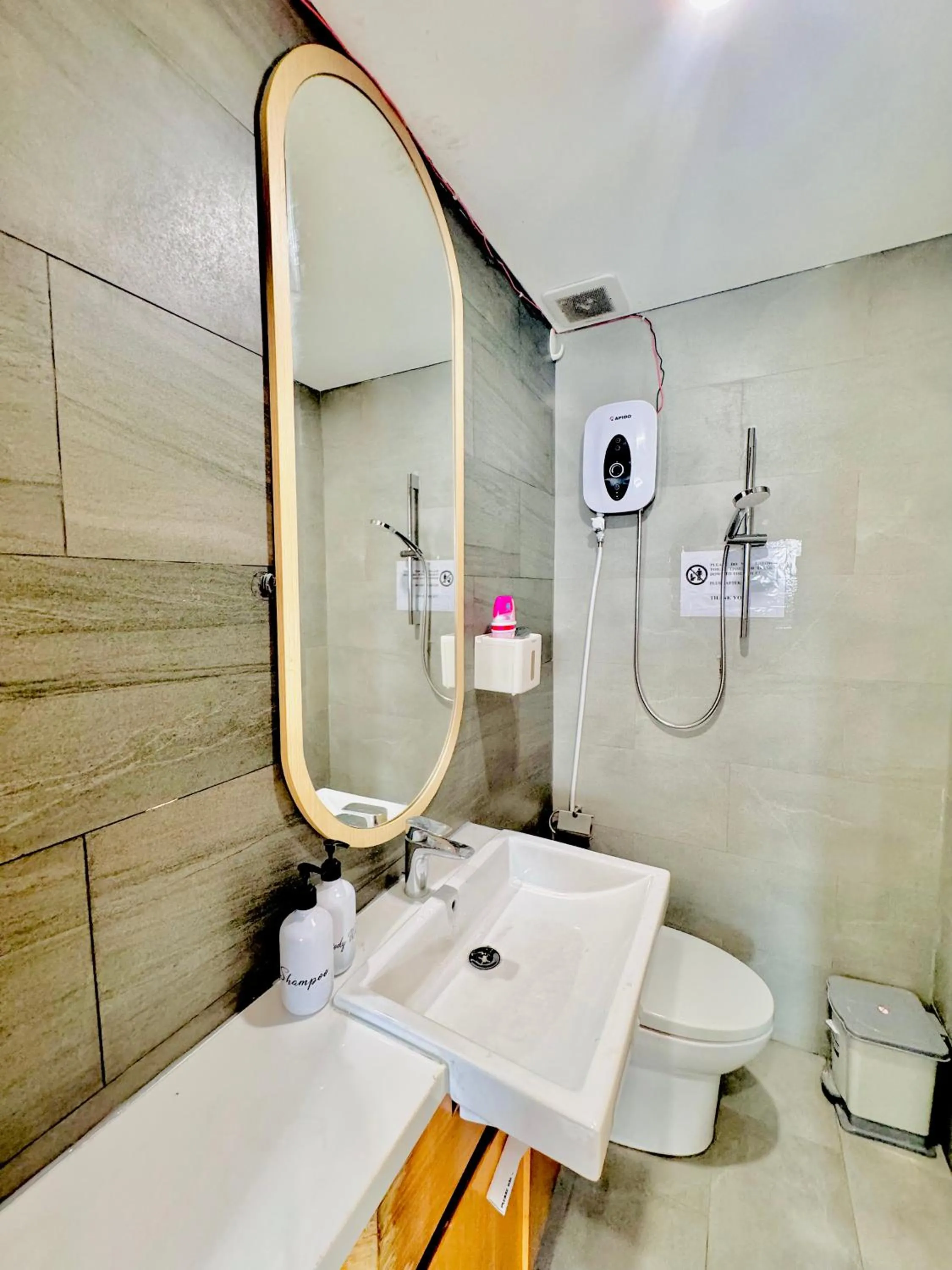 Shower in TPHomes Sala