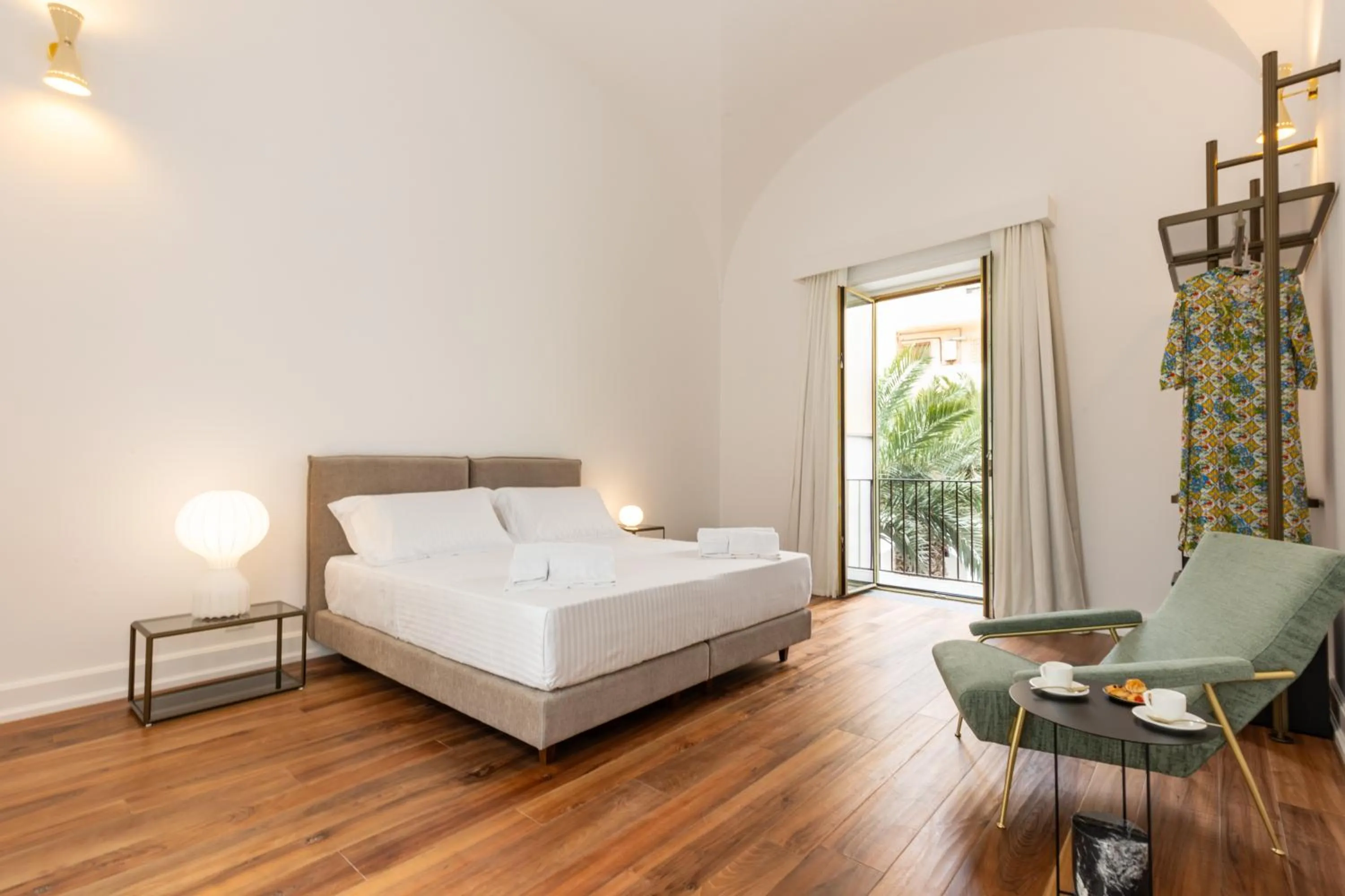 Bedroom, Bed in Dome Hotel