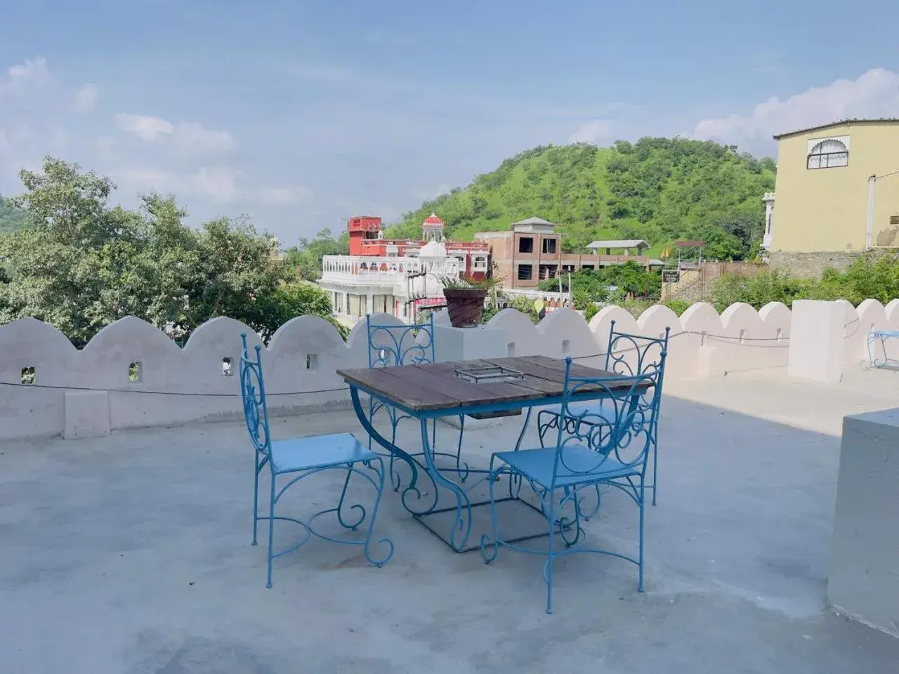 Restaurant/places to eat in Rajwadi Palace Restaurant/places to eat in Rajwadi Palace