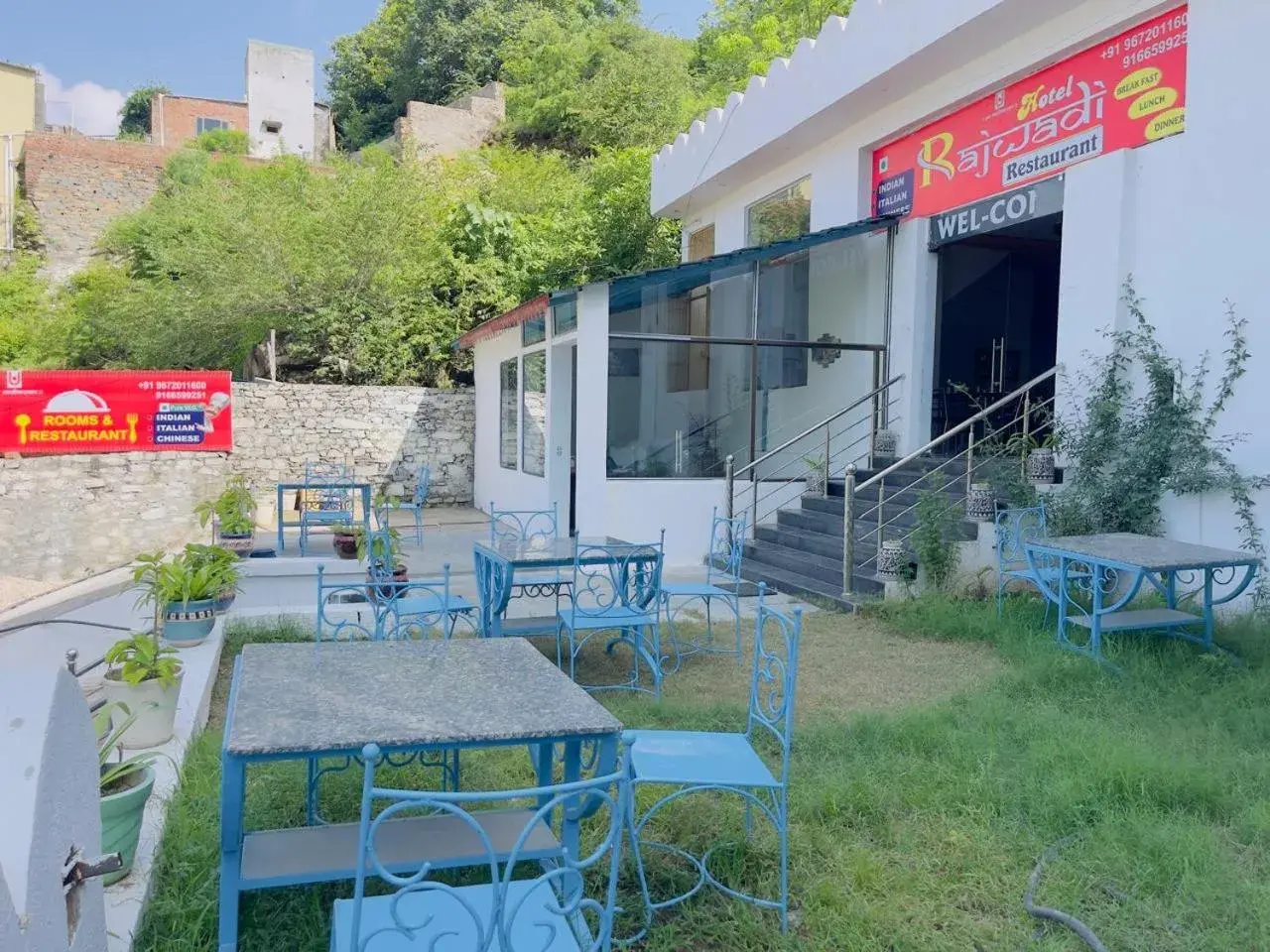 Restaurant/places to eat in Rajwadi Palace Restaurant/places to eat in Rajwadi Palace