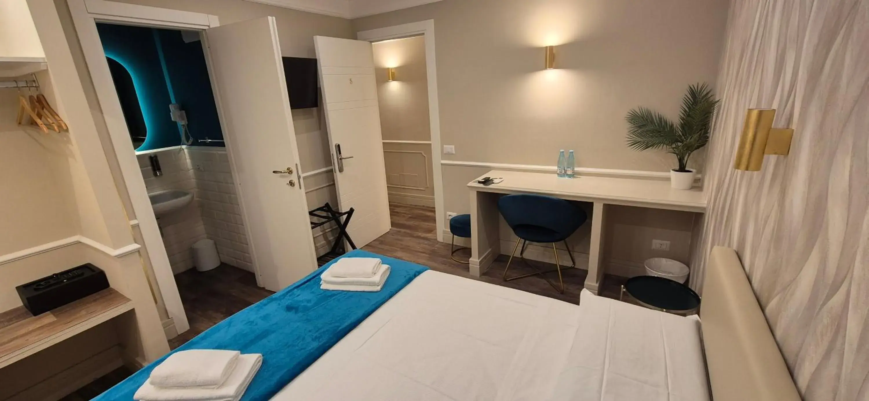 Standard Double Room in Le Petit Bijou Standard Double Room in Le Petit Bijou