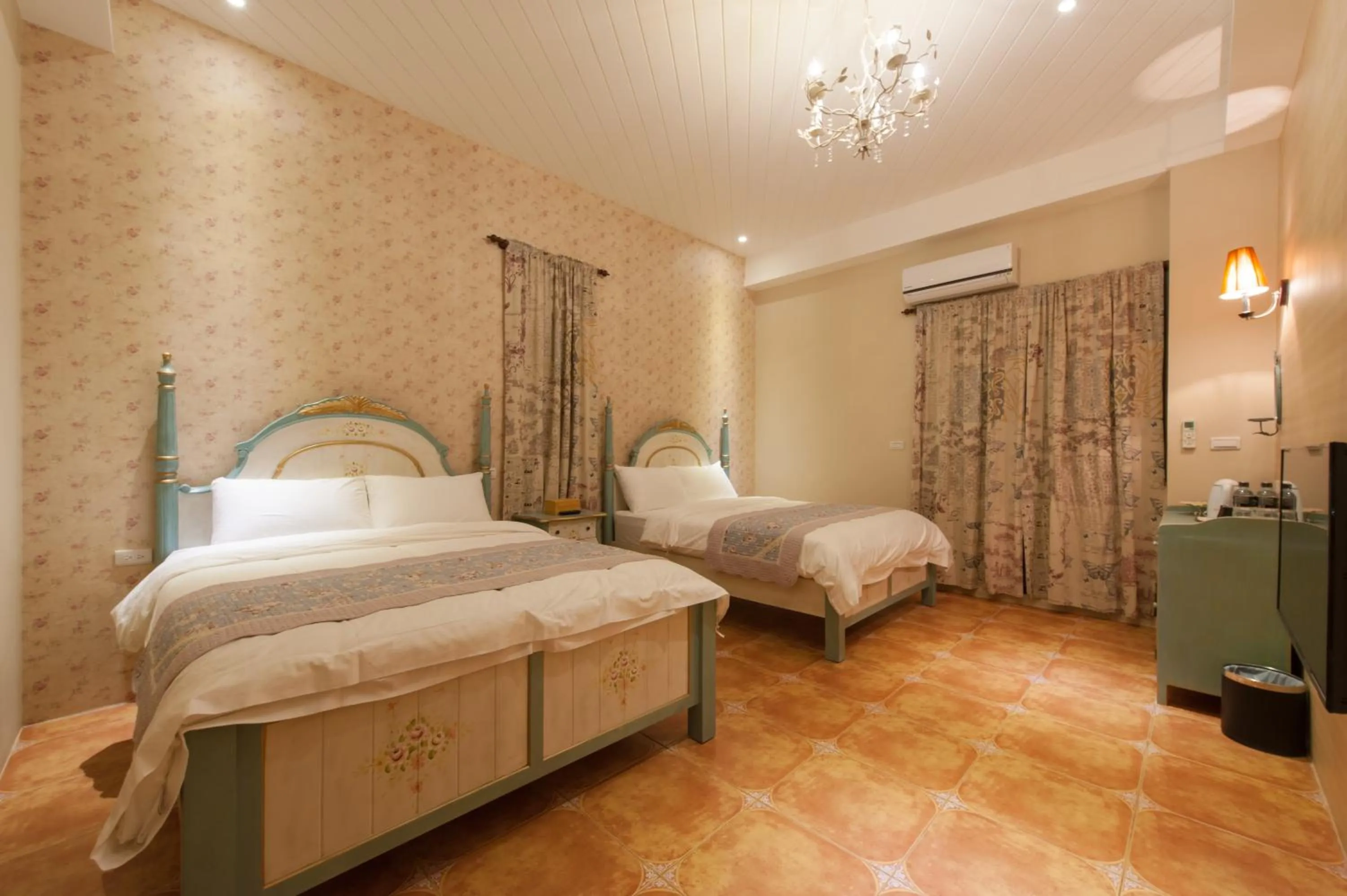 Photo of the whole room, Bed in Muho B&B