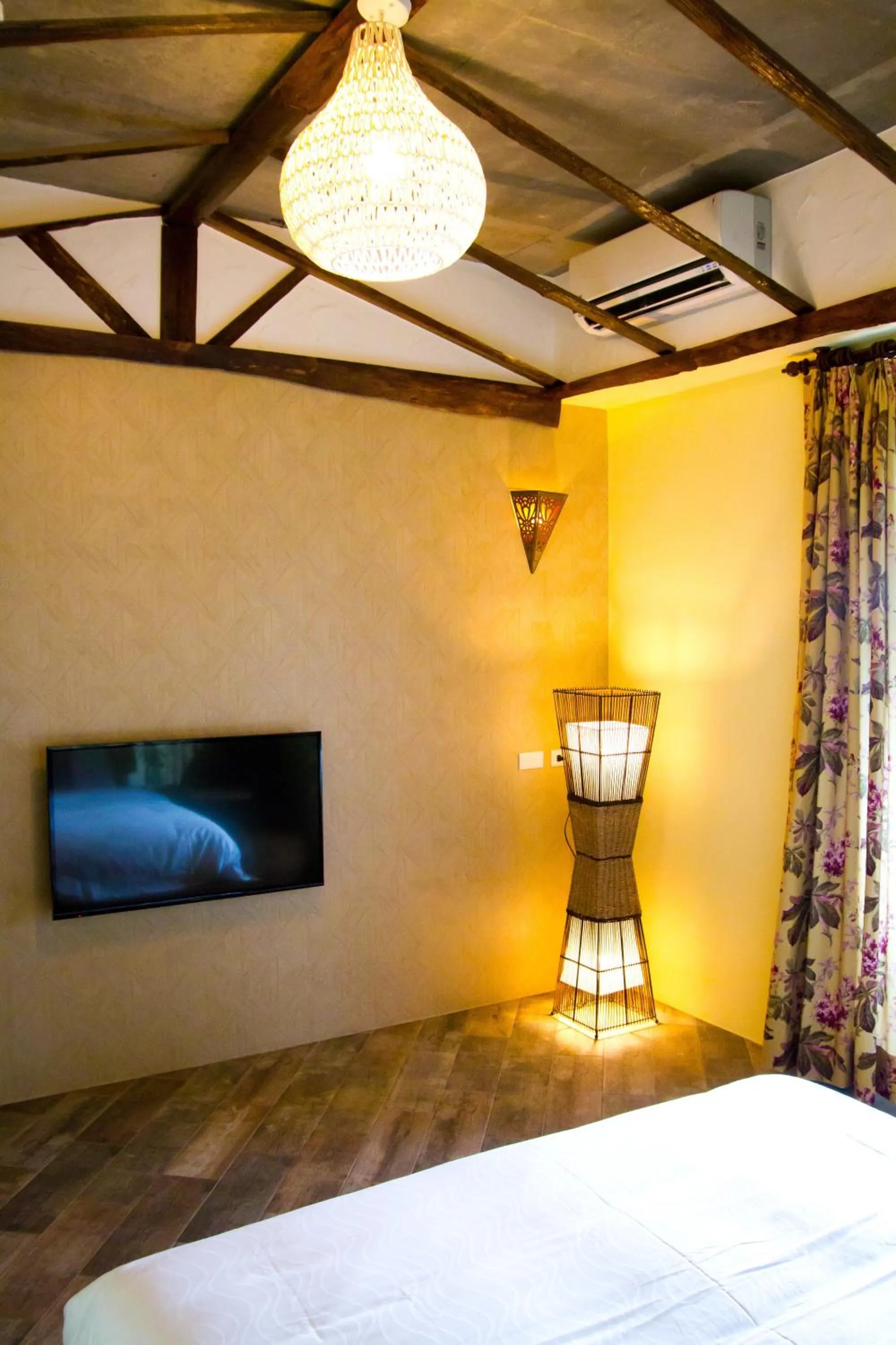 TV and multimedia, Bed in Muho B&B