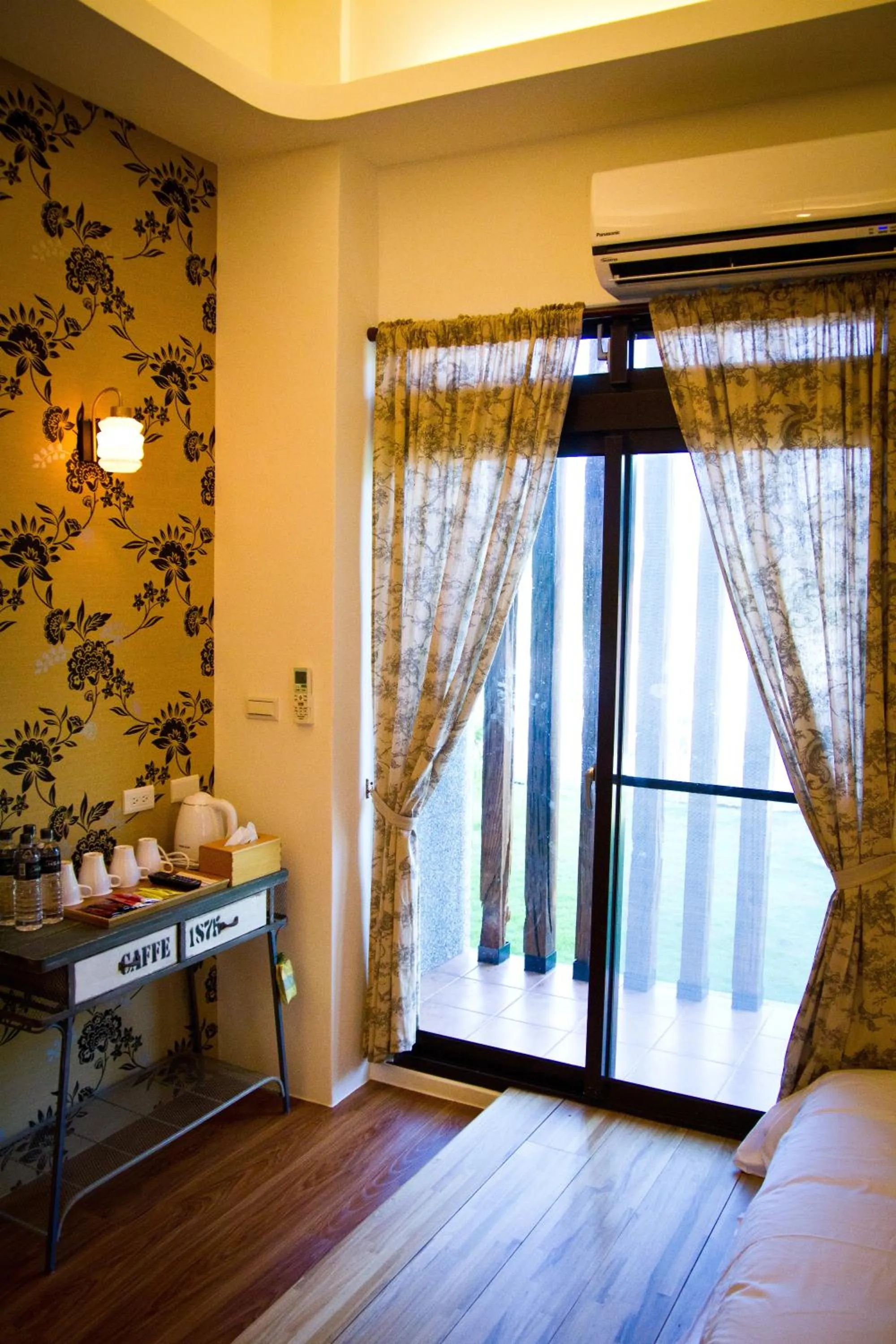 Decorative detail, Bed in Muho B&B