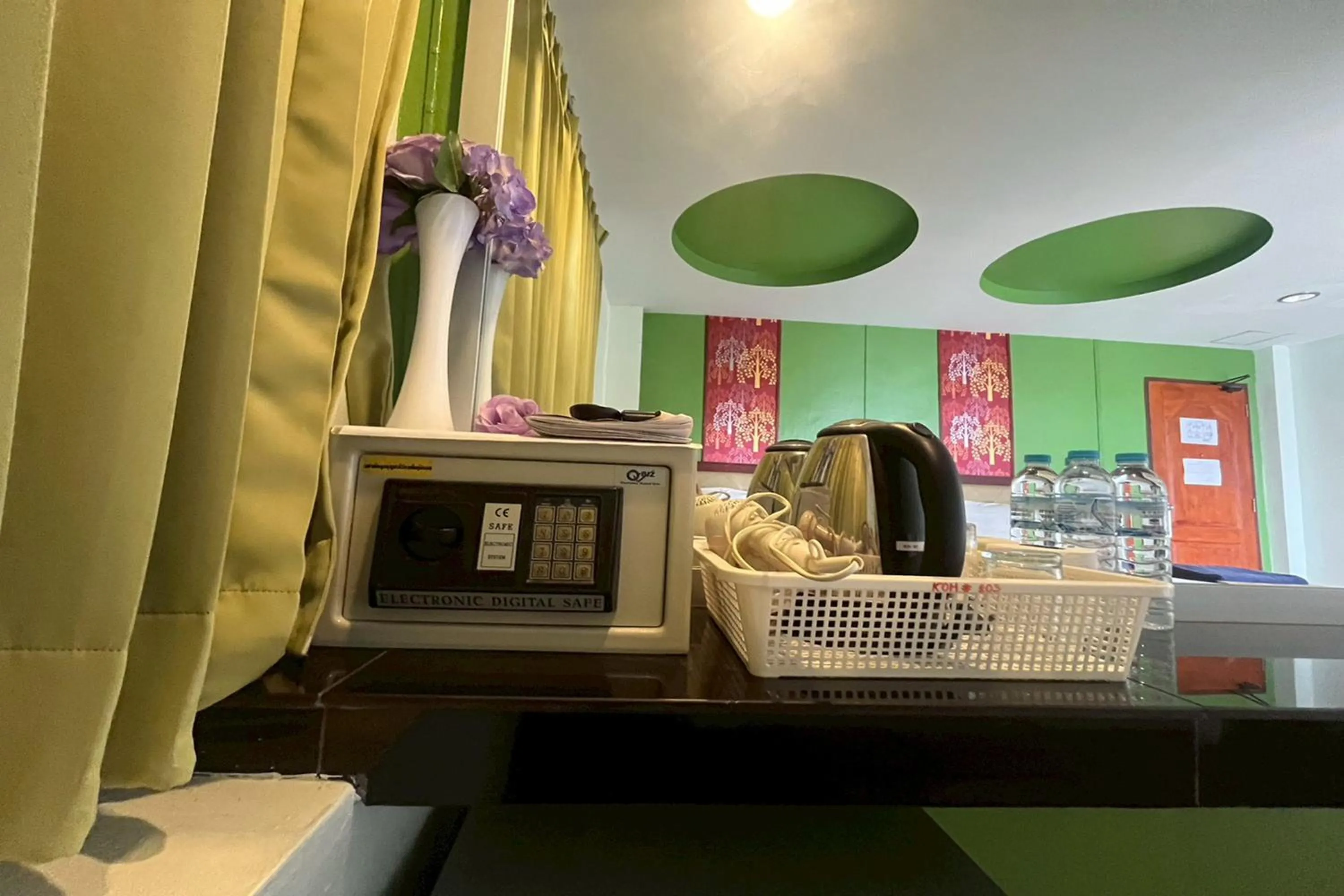 Coffee/tea facilities in Krabi Orchid Hometel