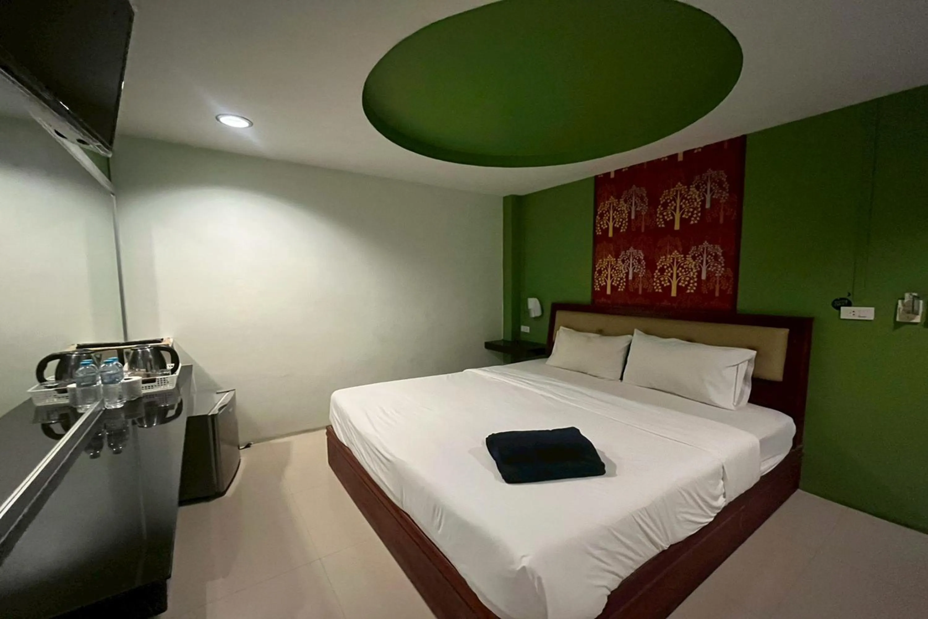 Bed in Krabi Orchid Hometel